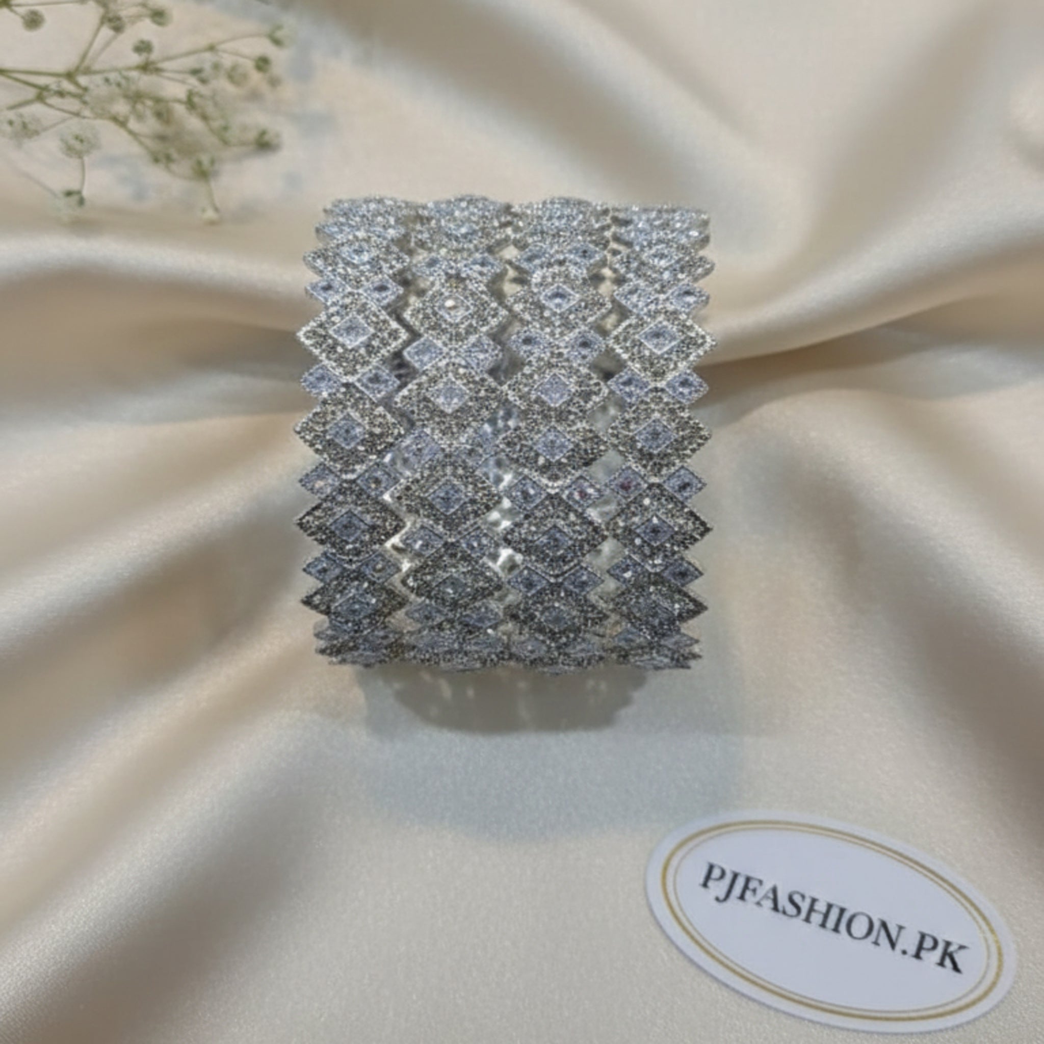 Silver Diamond Rhodium Bangle with Diamond -Cut (FSB114)