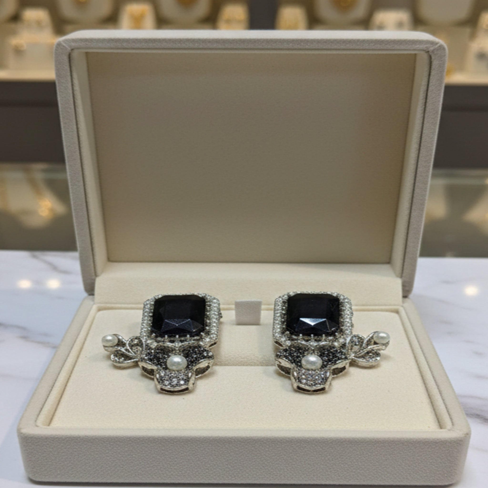 Grand Royal Shield Studs (FSE232)