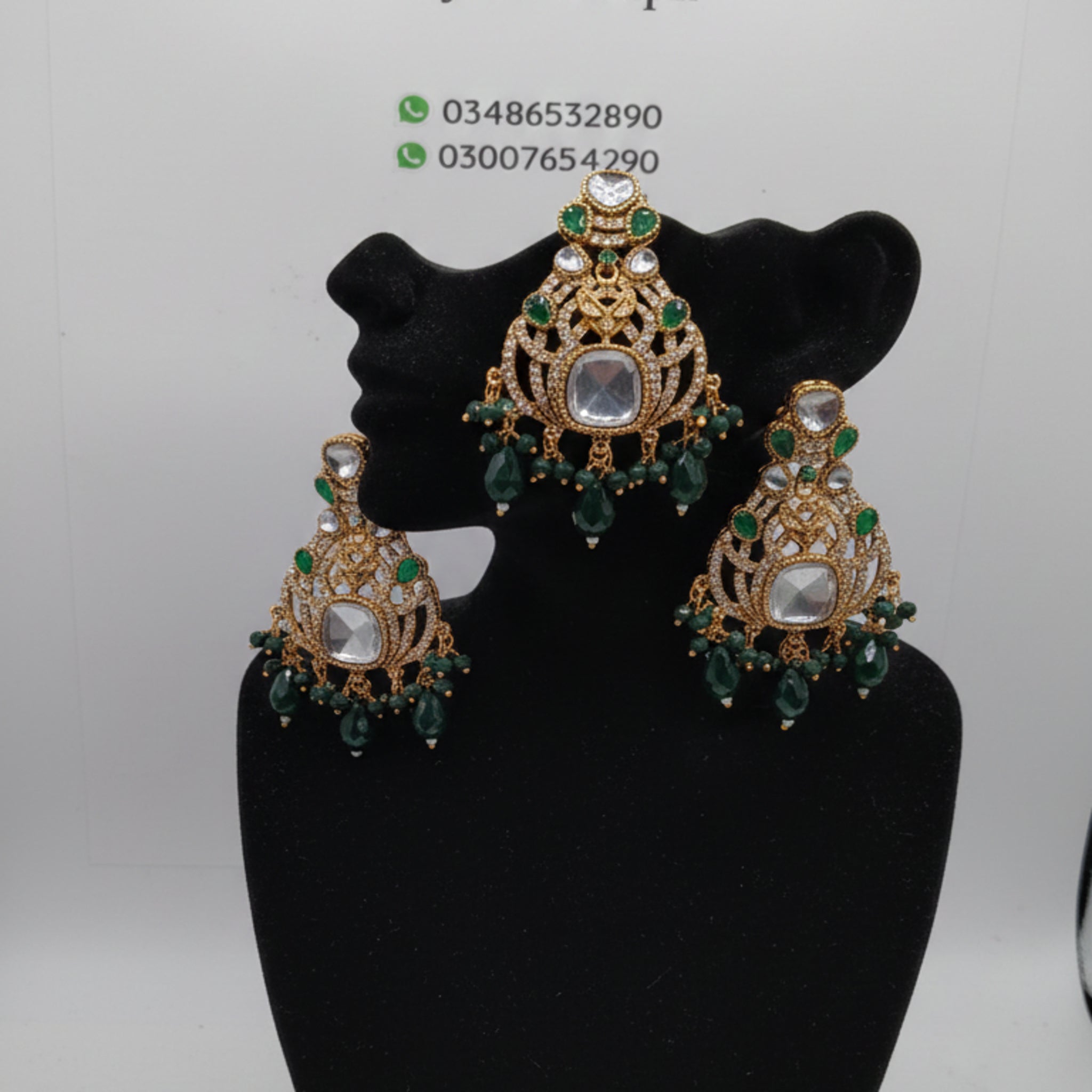 Bindia Ear Rings Set