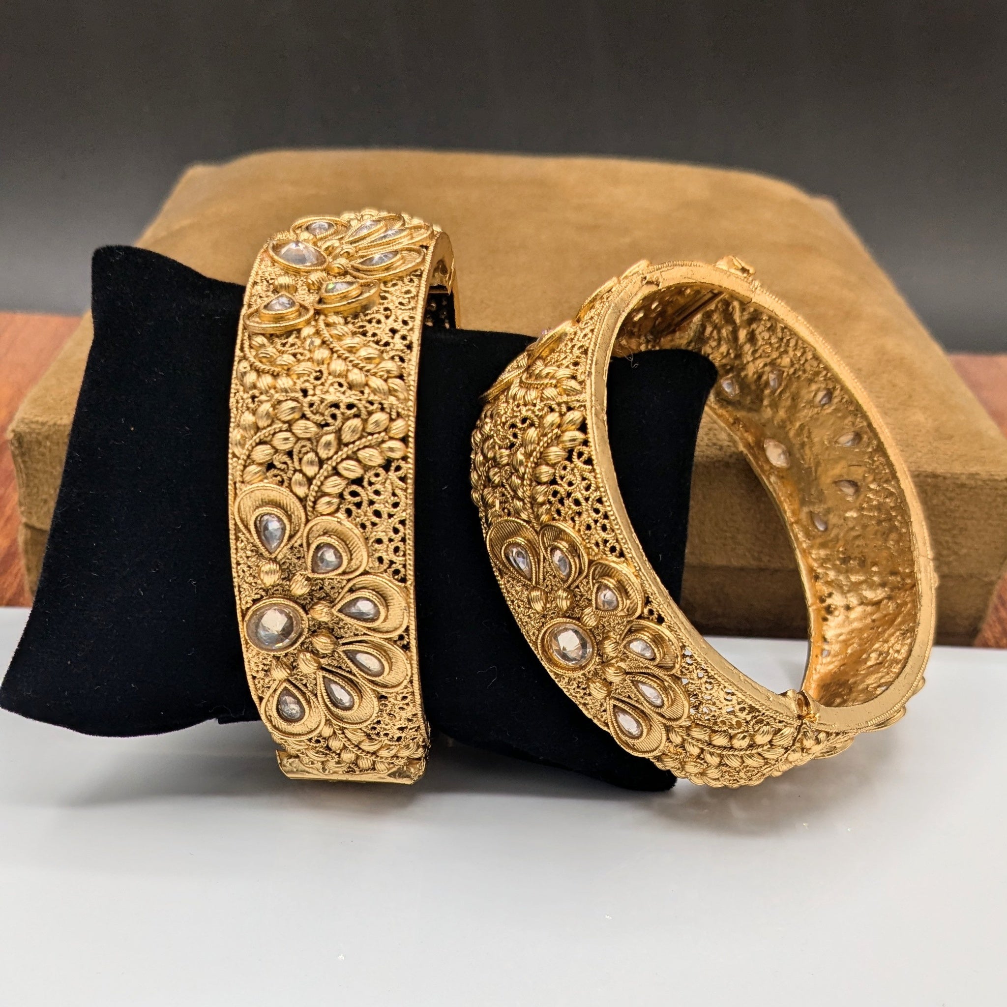 Rajwari Graphic Art Elegant (FSKB93)