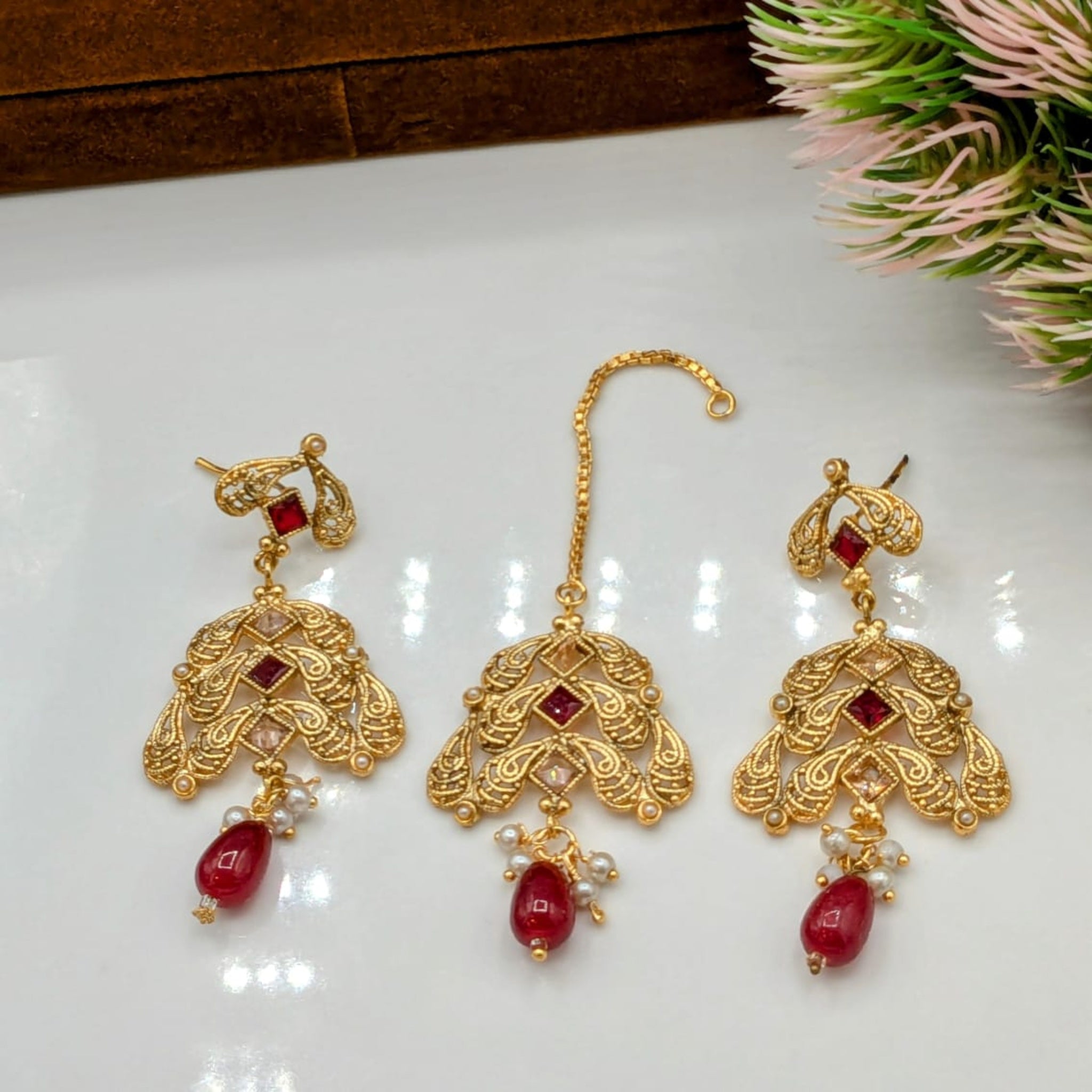 Elegant Style 3 Pc Bindi Ear Ring