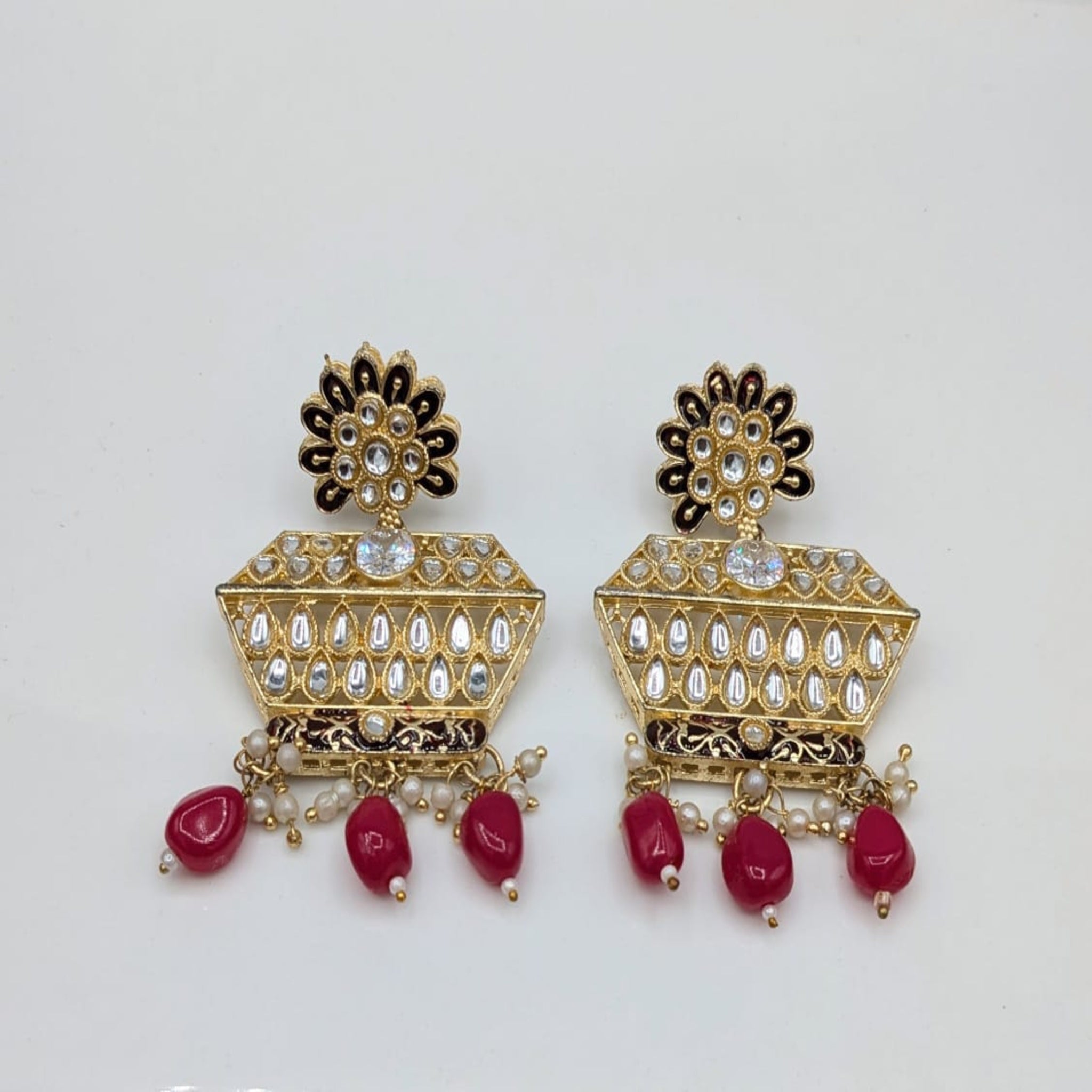 Kundan Elegant Trendy Ear Rings (FSE17)