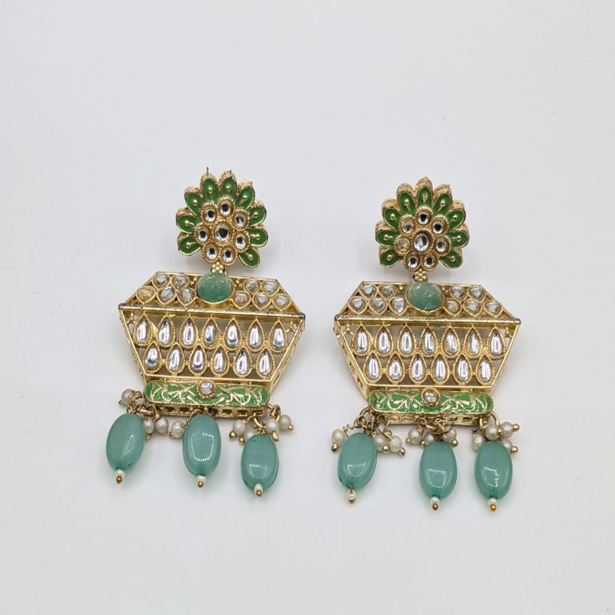 Kundan Elegant Trendy Ear Rings (FSE17)