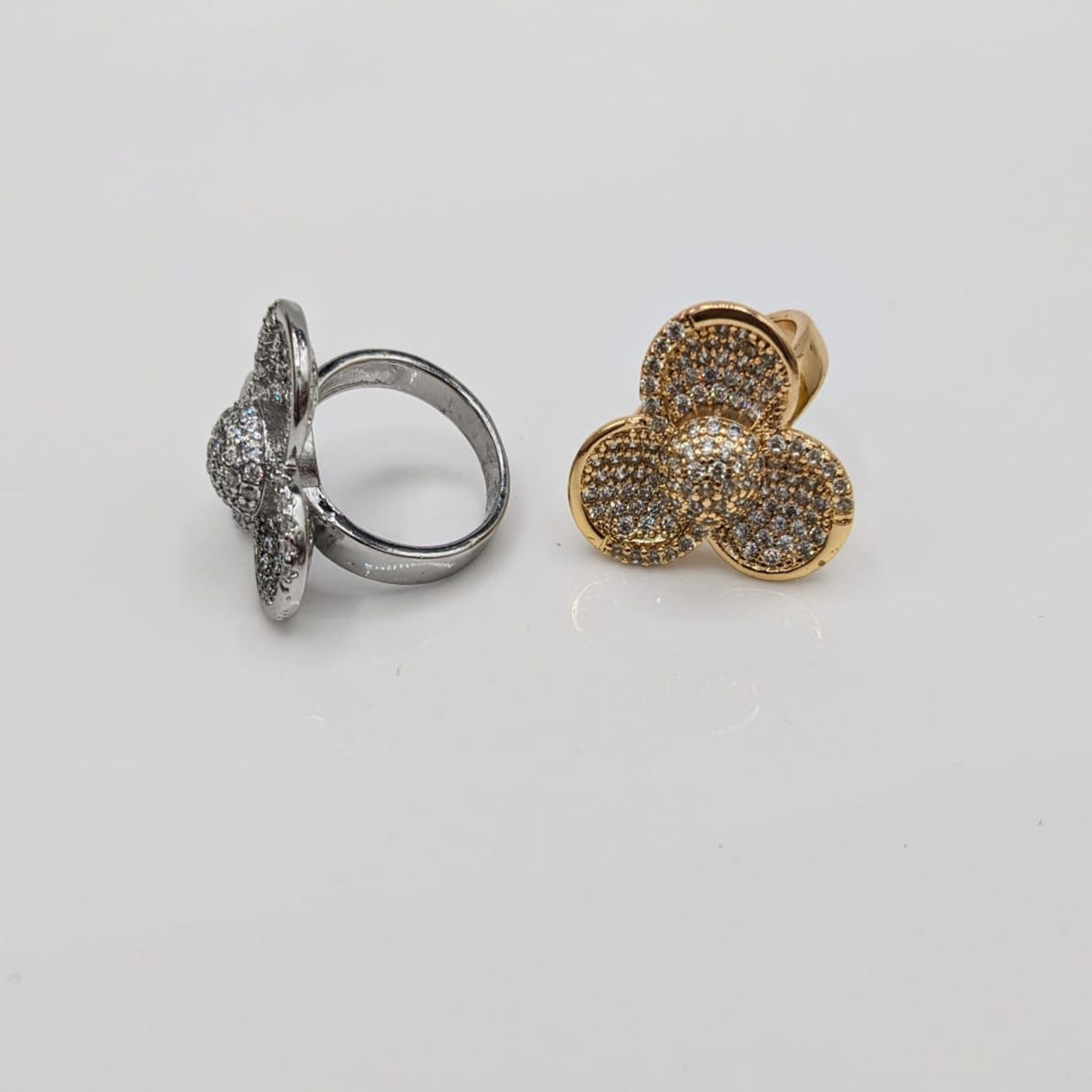 Karrat Flower Style Zircon Ring (FSR3)