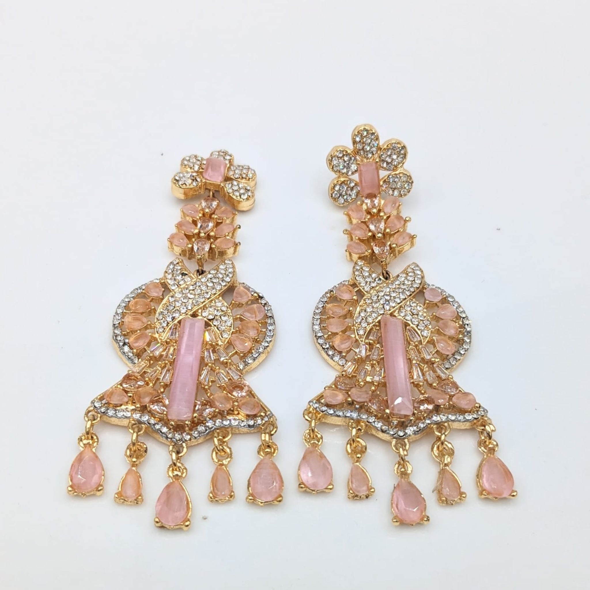 AD Karrat Stylish Ear Rings (FSE38)
