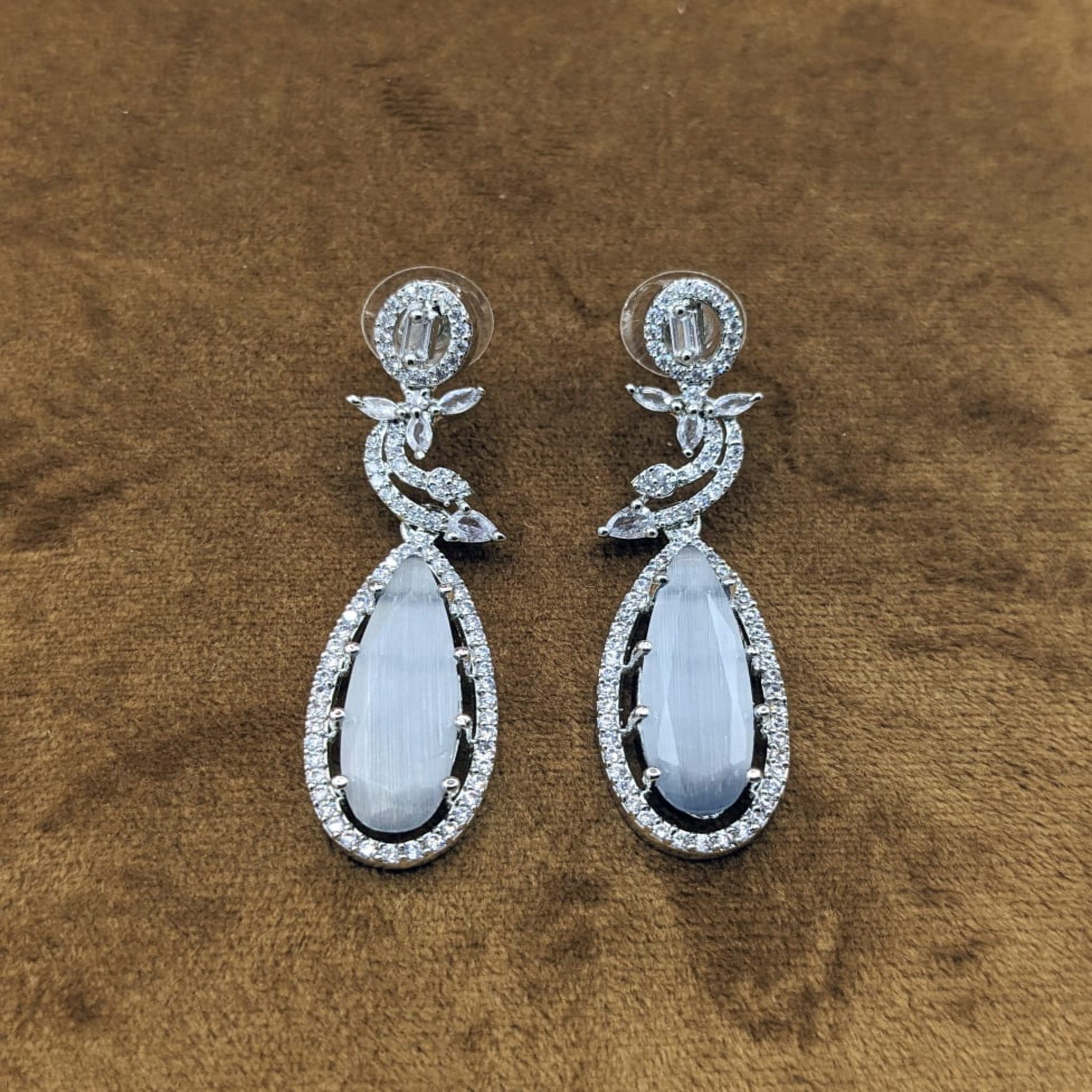 Elevate Silver AD Ear rings (FSE43)