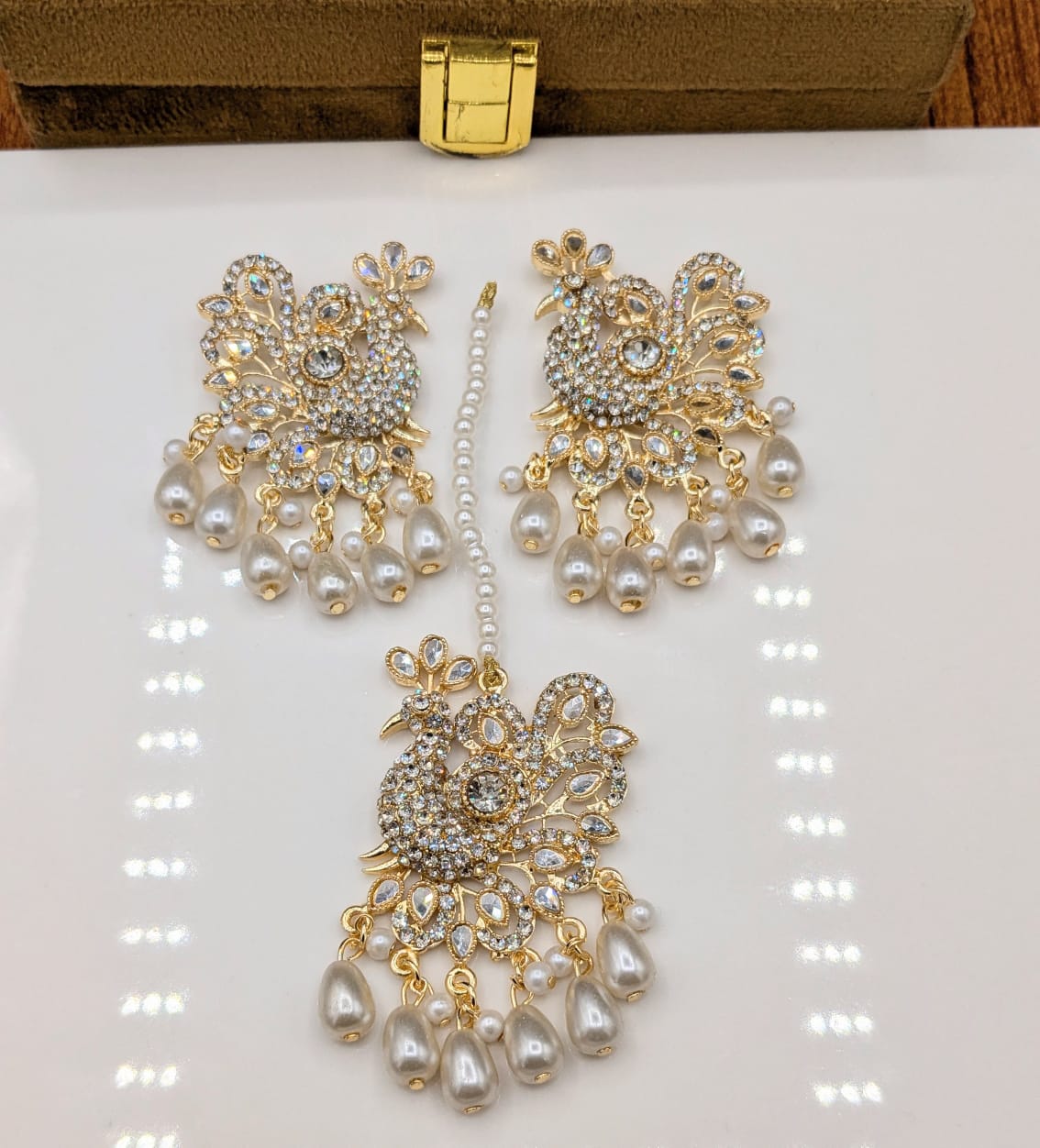 Peacock Style Bindi Ear Rings Set (FSE23)