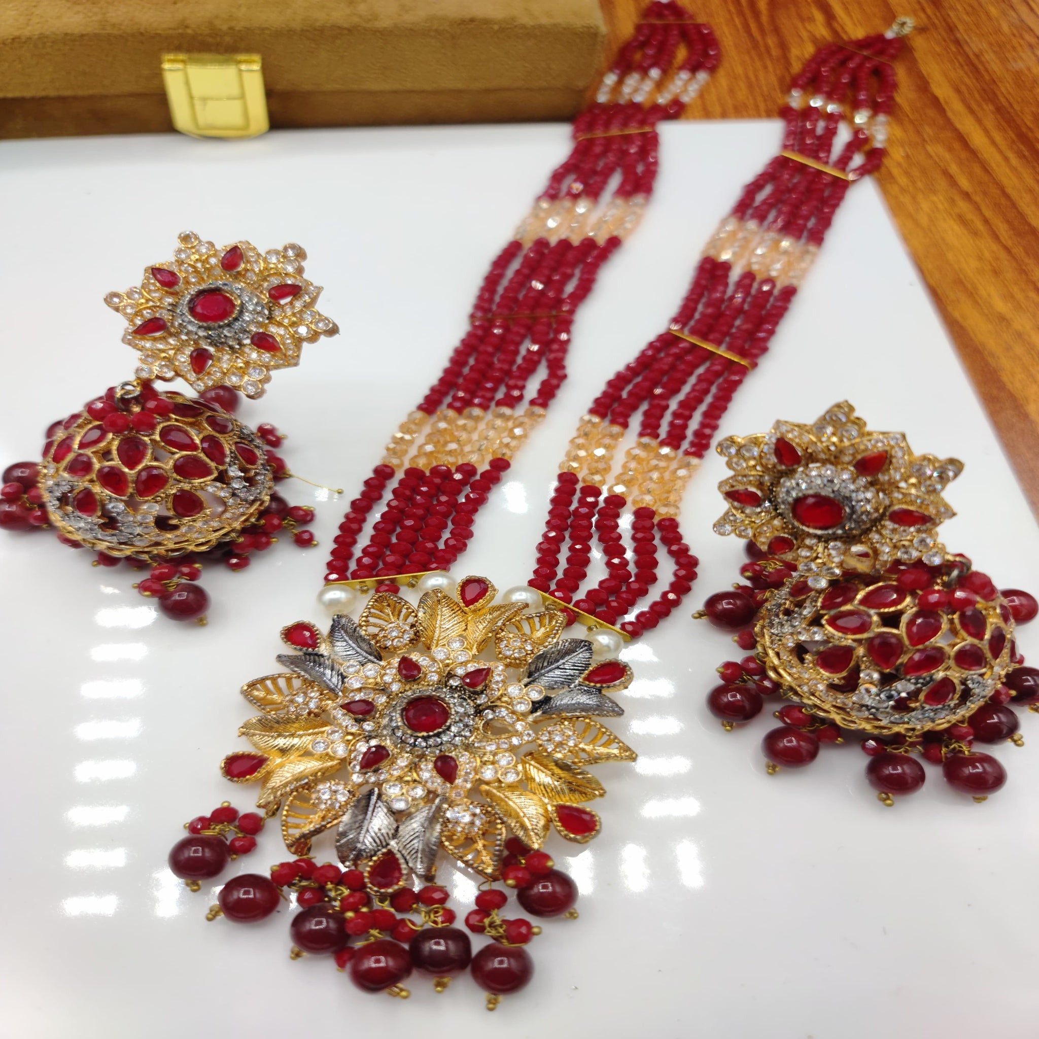 3D Beaded Maala Set with Colored Stones (FDM44)