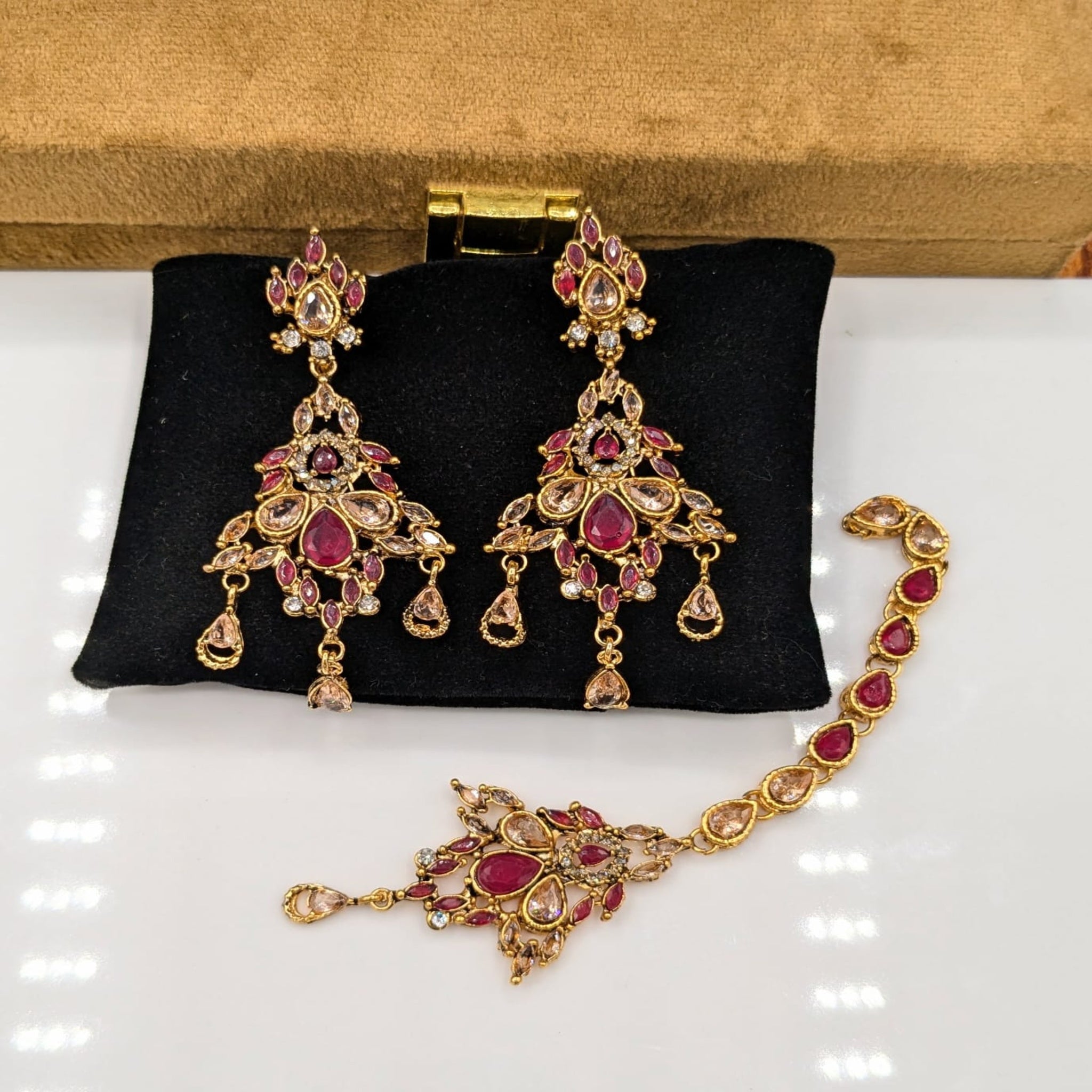 Bindia Ear Rings Zircon