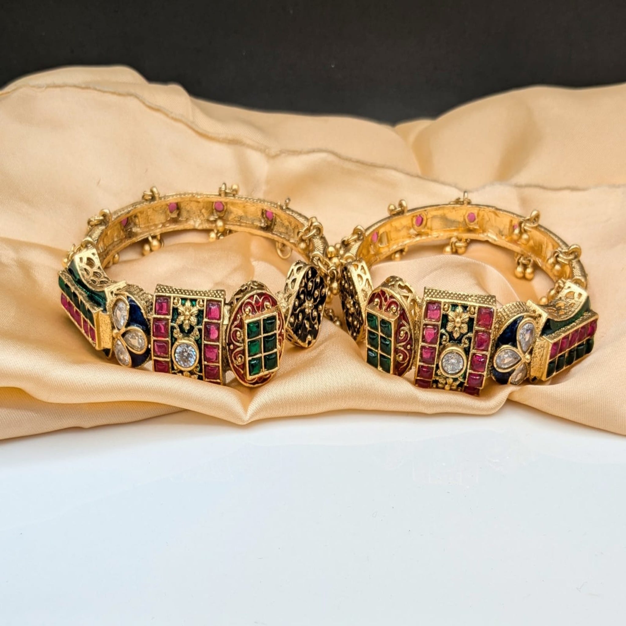 Rajwari Banarsi Kara (FSKB67)