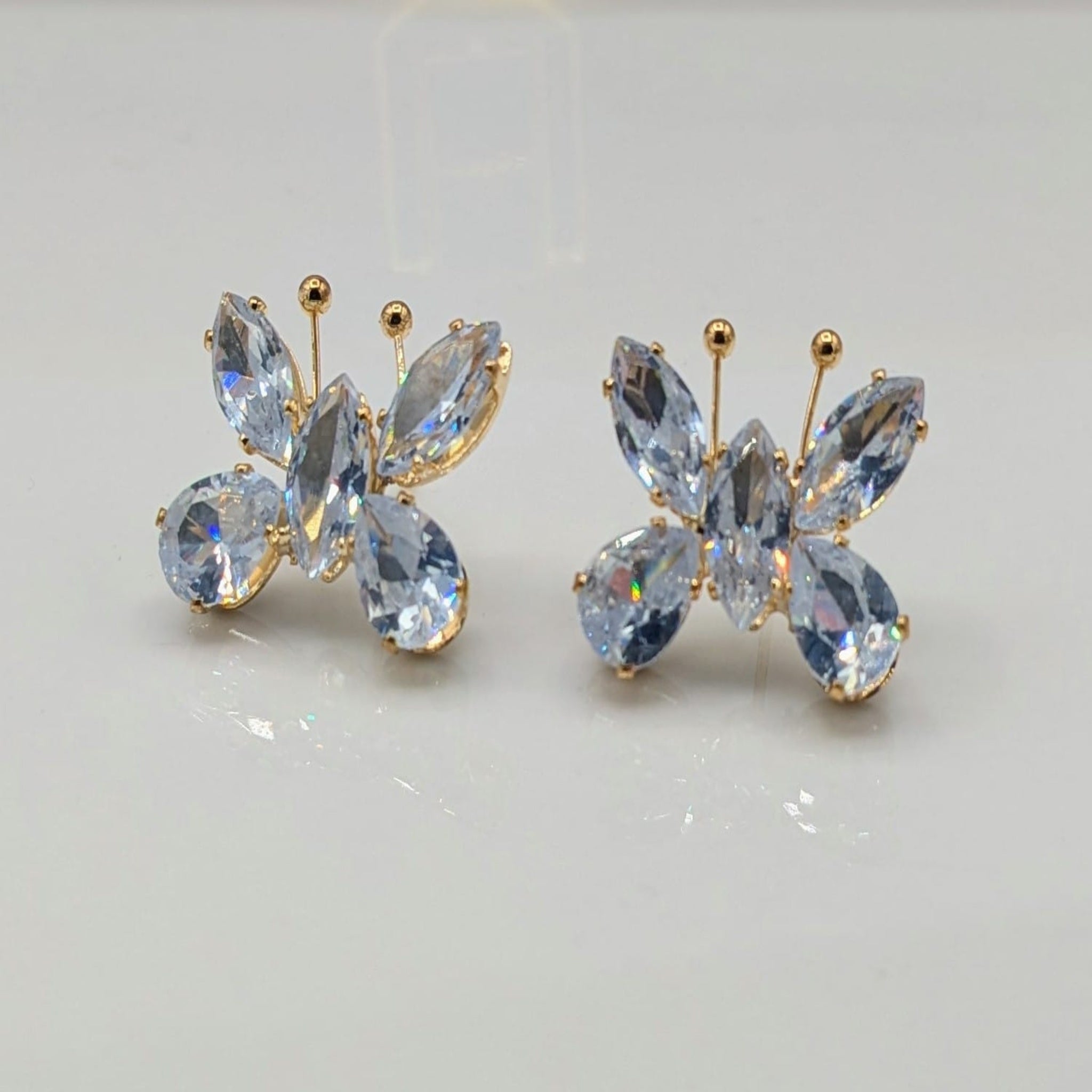 Crsytal White Butterfly Ear Rings (FSE54)