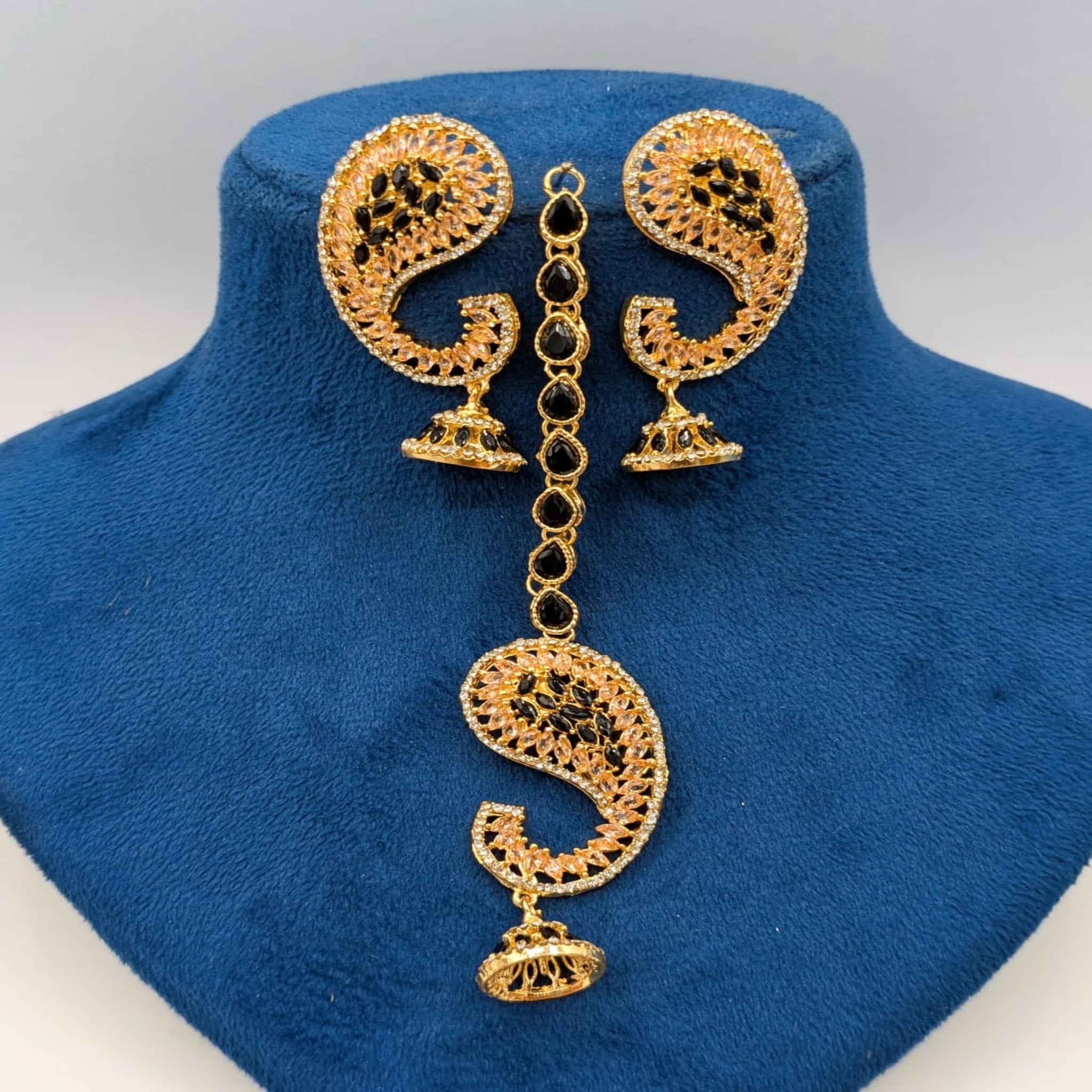 Delicate Zircon Bindi Ear Ring