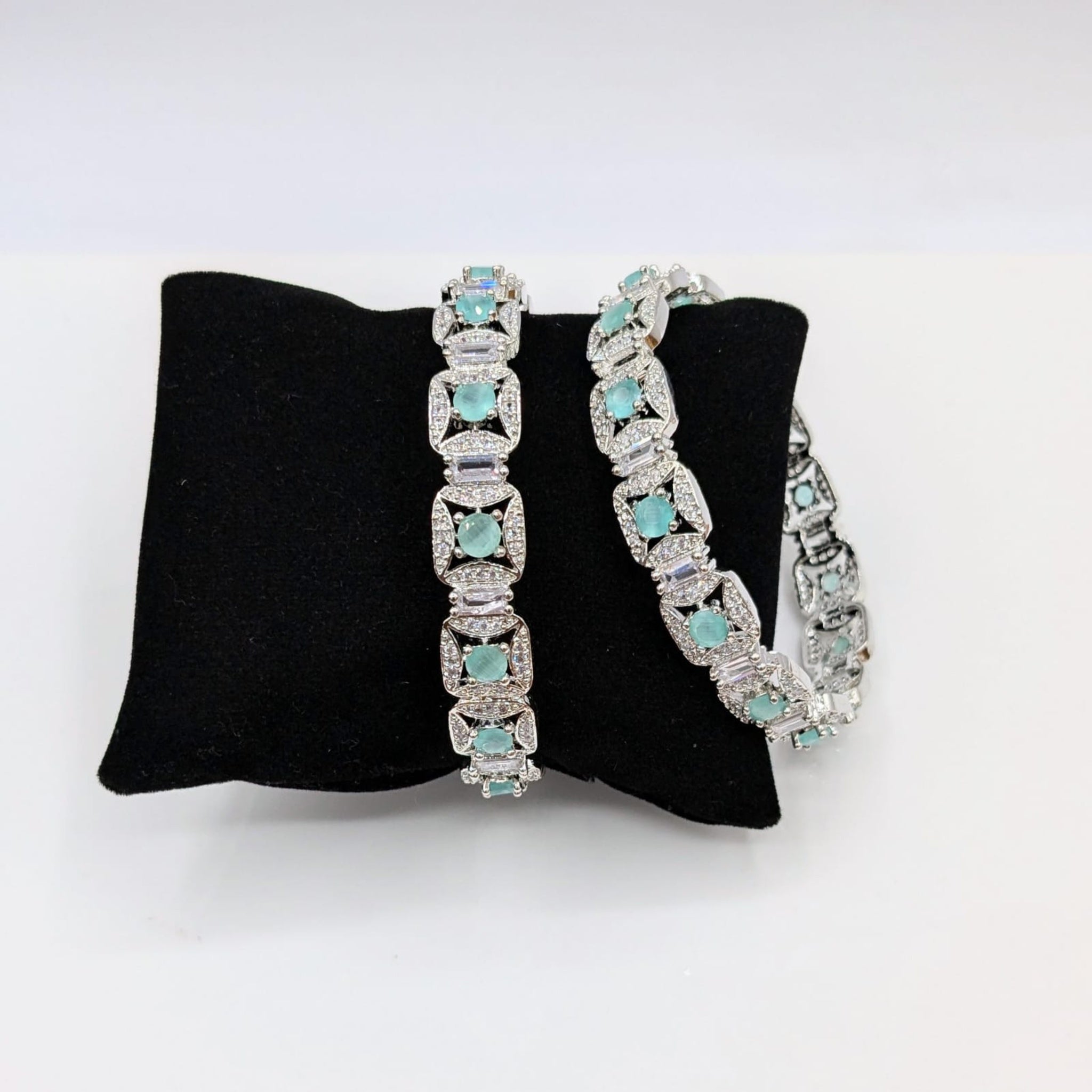 Karrat Delicate Bangle (FSAB35)