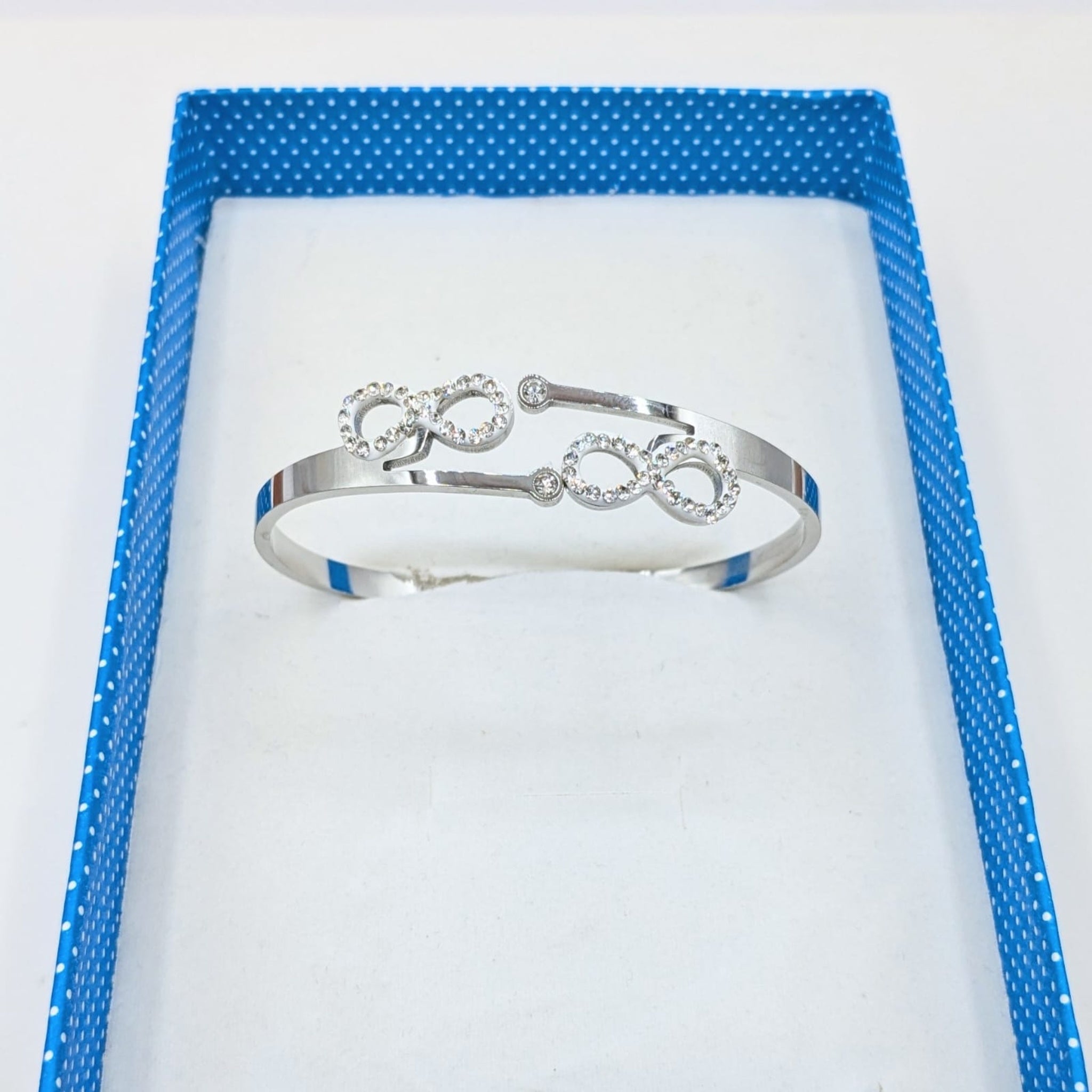 Gracious Silver Karrat Bracelet