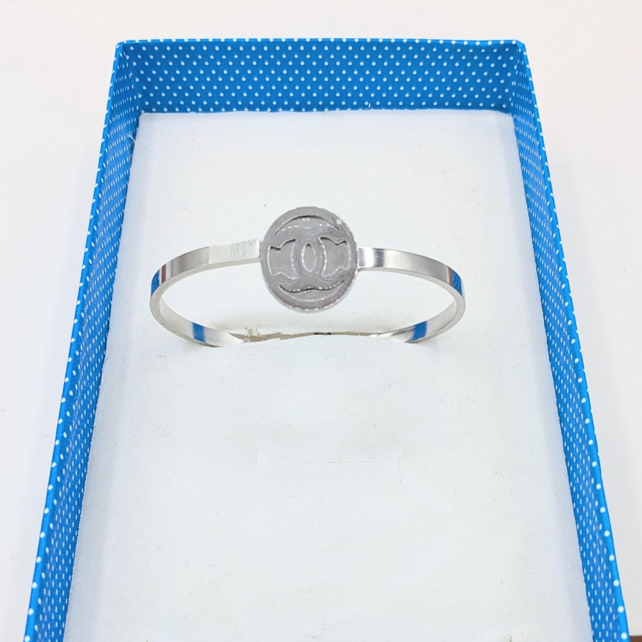 Gucci Openable Karrat Bracelet