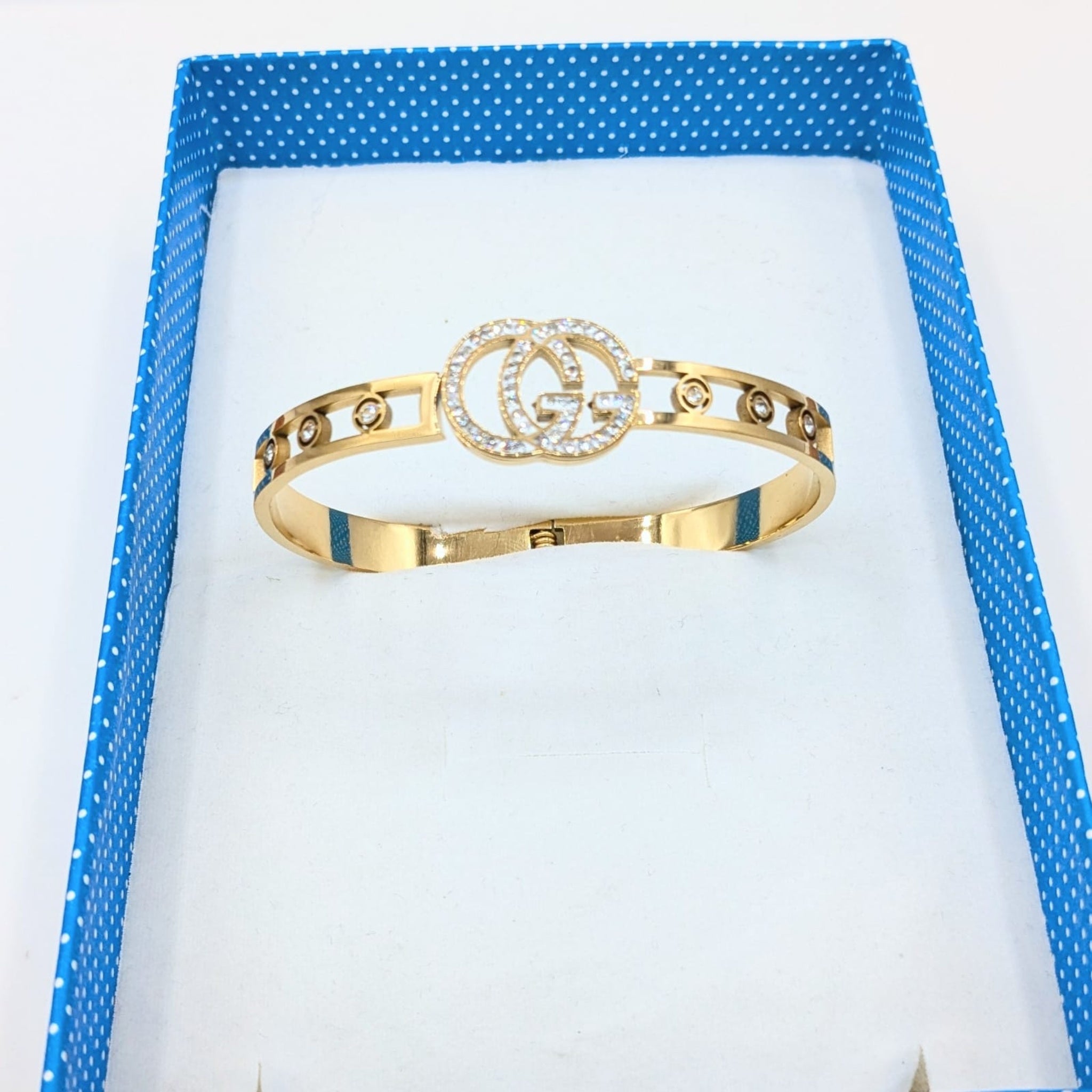 Gucci Openable Karrat Bracelet