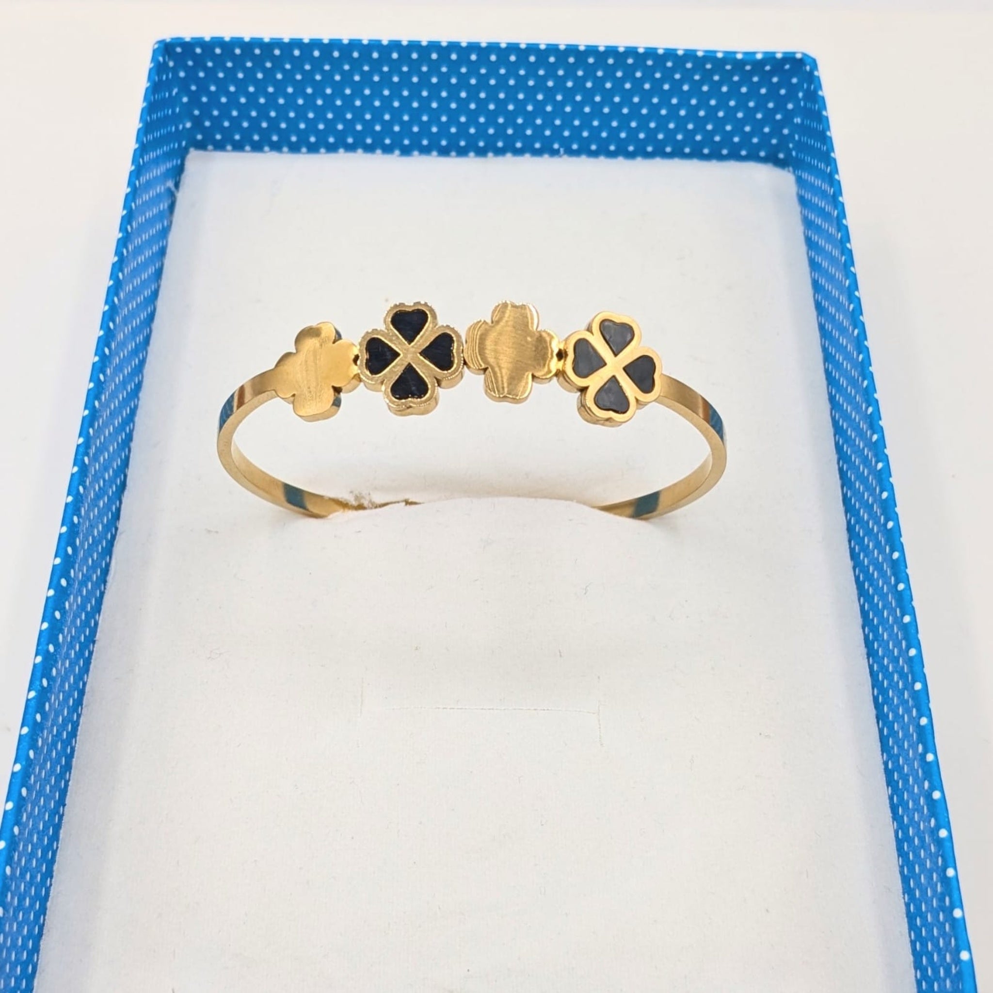 Fancy Openabale Karrat Bracelet