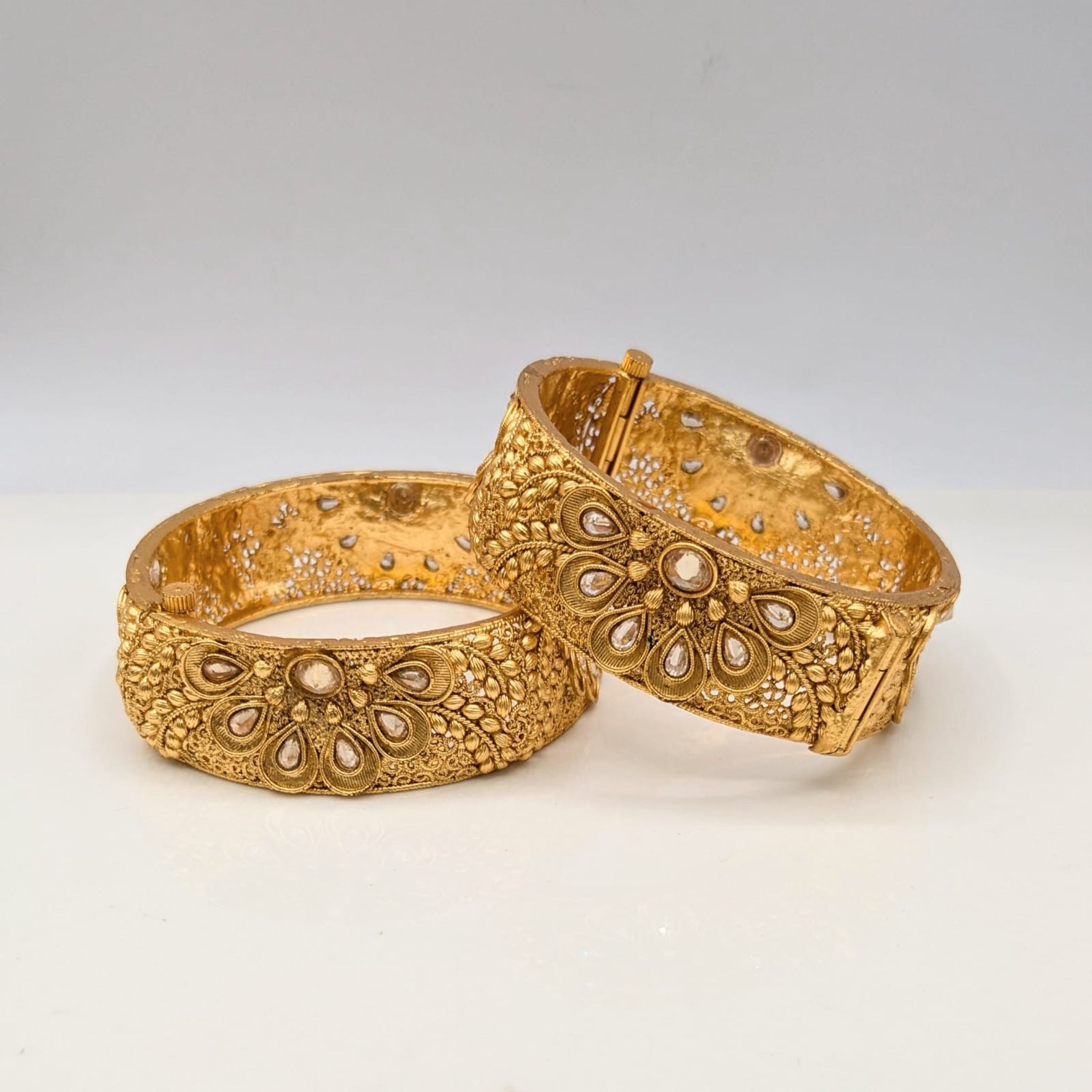 Rajwari Stunning Kara Bangle (FSKB51)