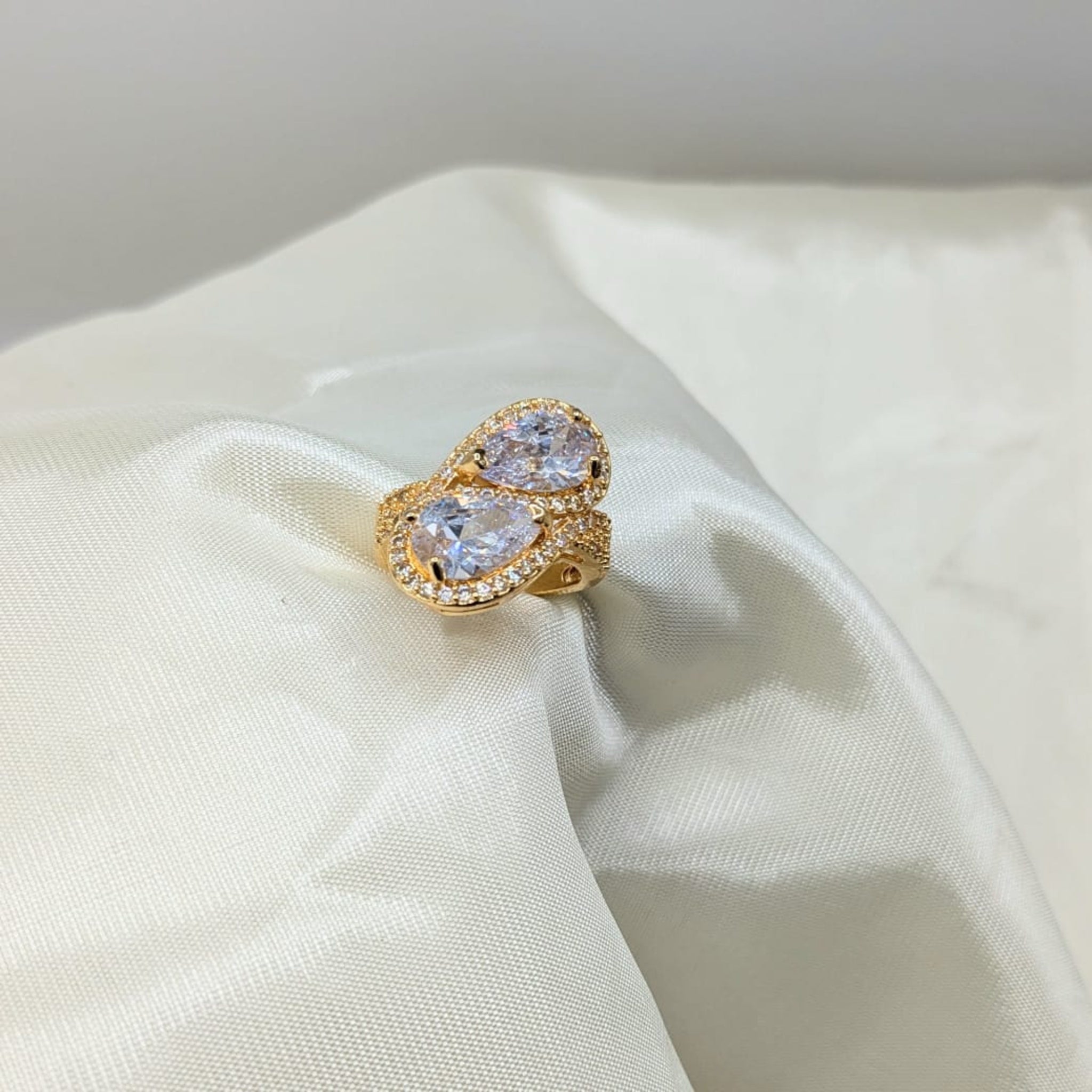 Crsytal Zircon Karrat Ring (FSR50)