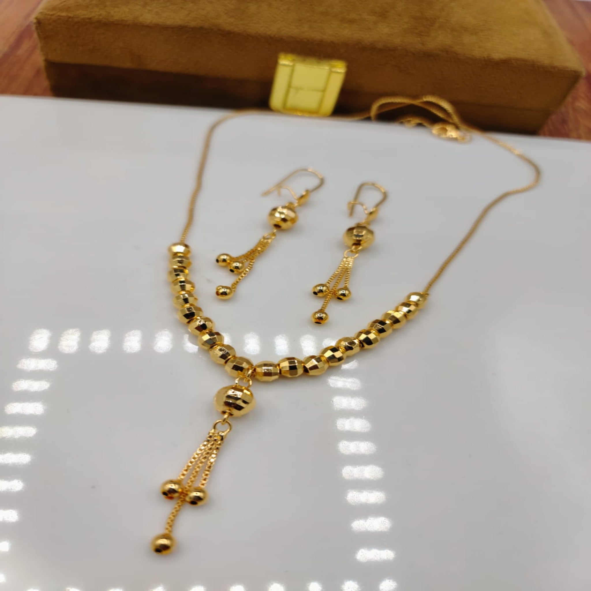 Beaded Golden Locket Set (FDL49)