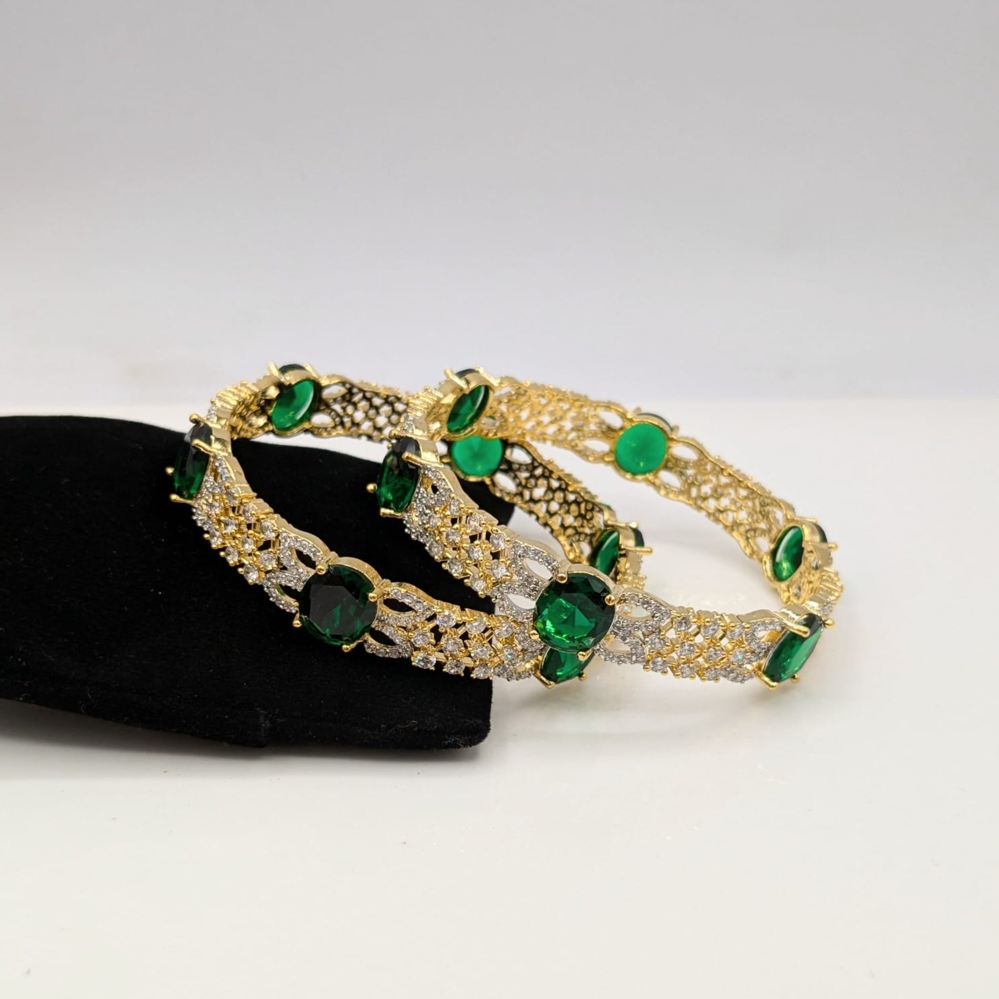 Karrat Zircon Elegant Kara (FSAB33)