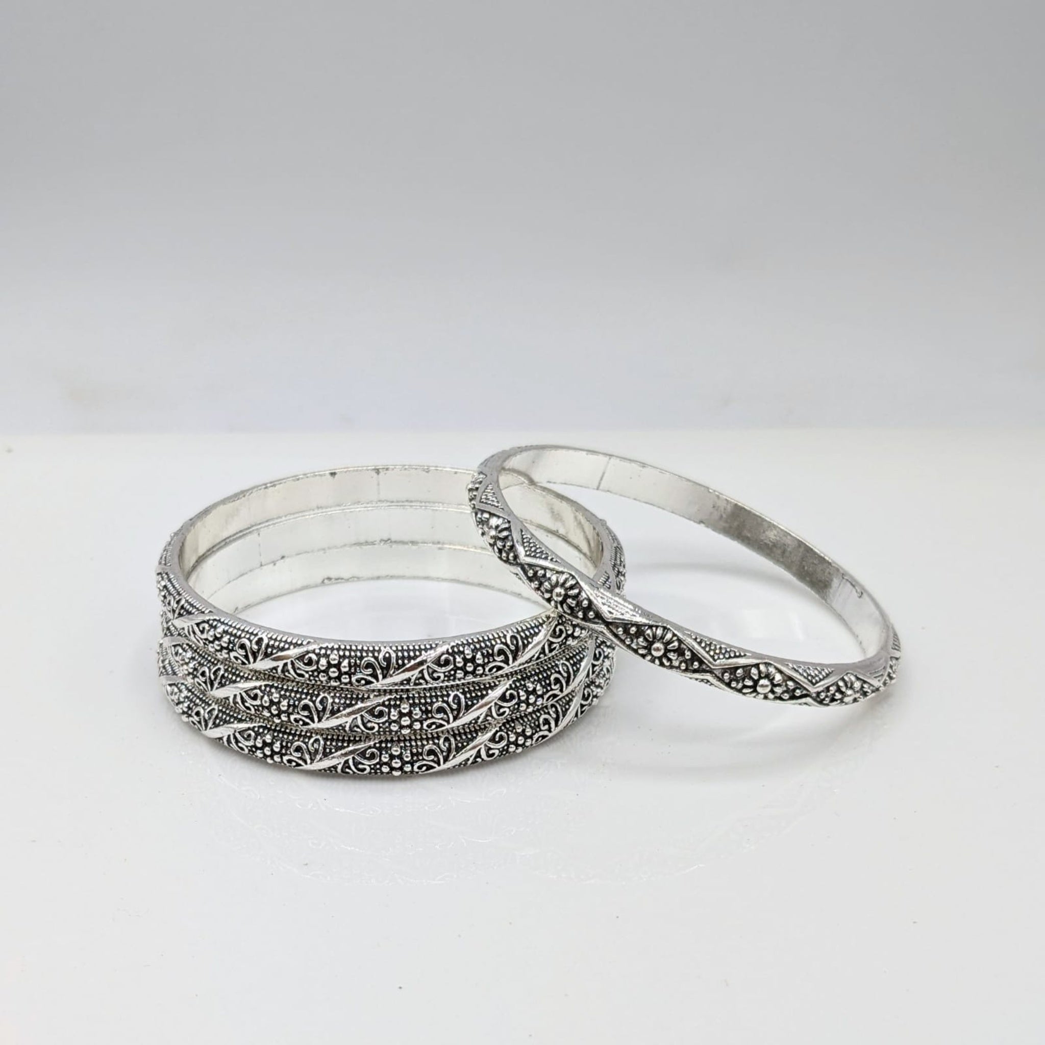 Delicate Antique Bangles (FSB25)