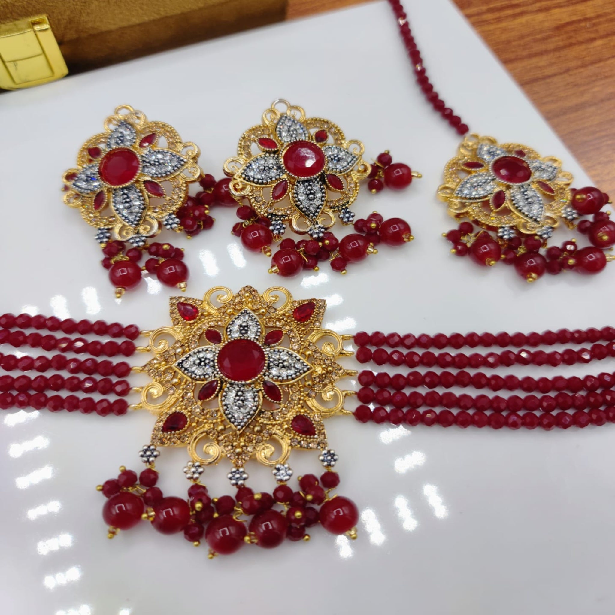 Elegant Design Choker Necklace (FDN52)