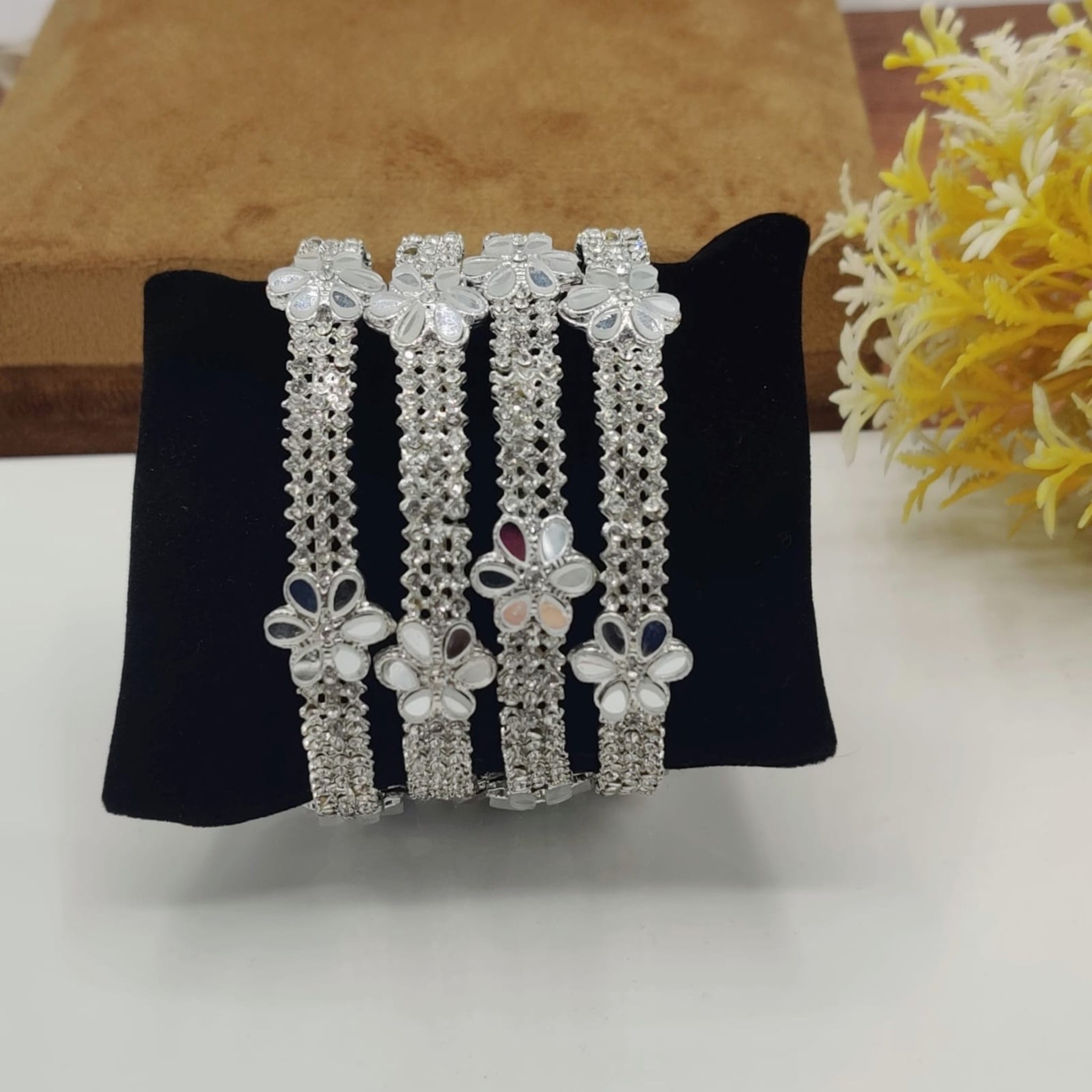 4 PC Bangles (FSB38)