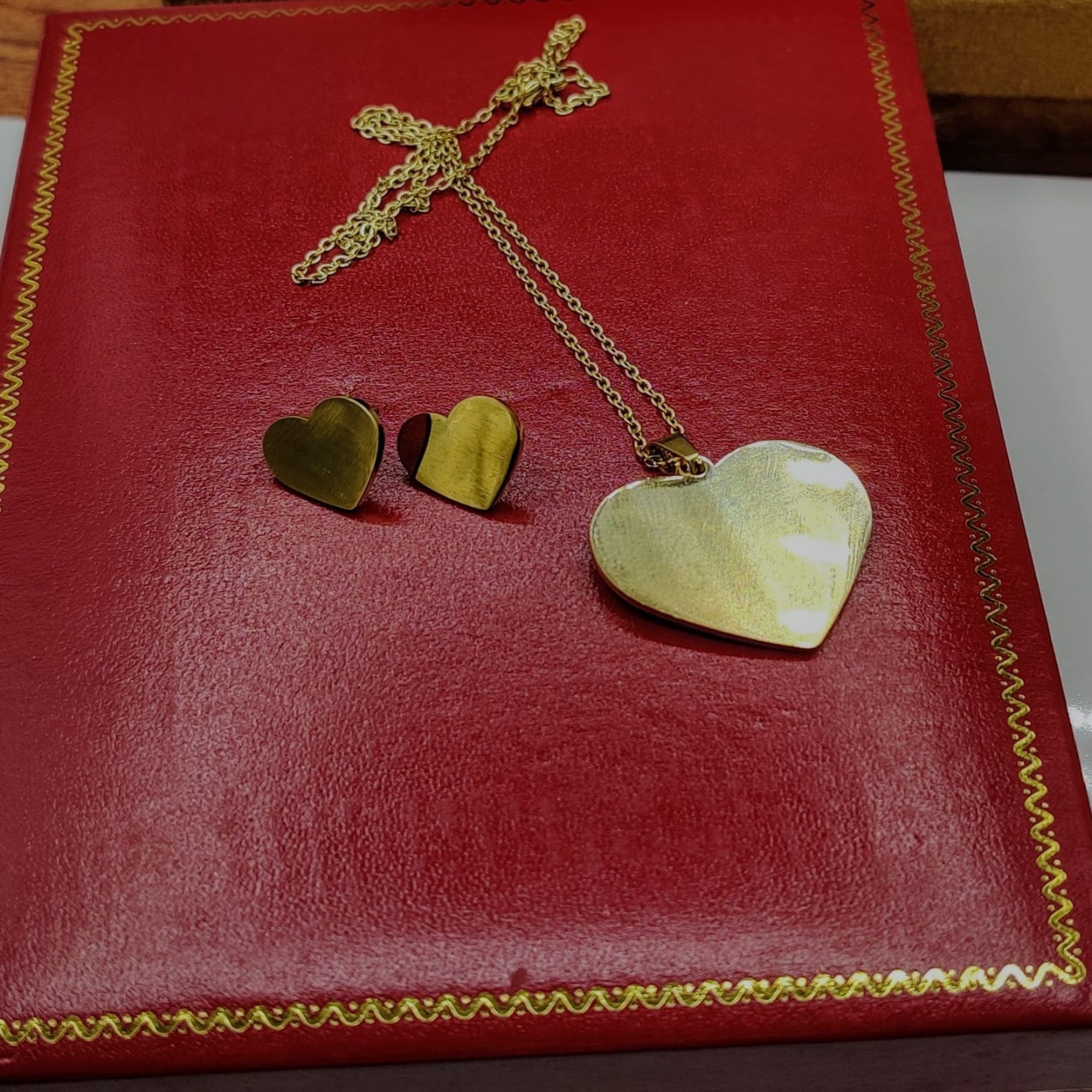 Golden Heart Locket Set (FDL26)