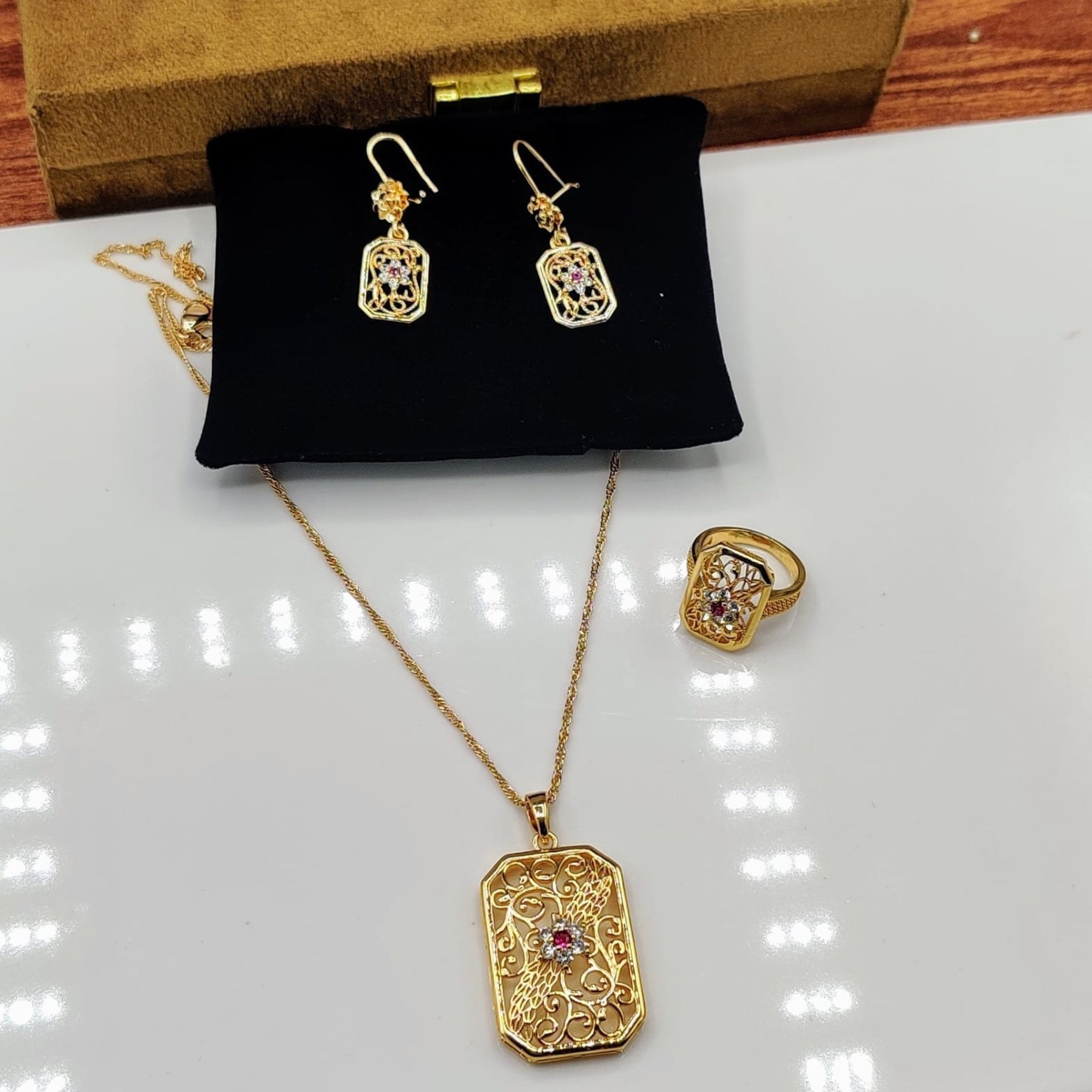 Graphic Karrat Locket Set (FDL23)