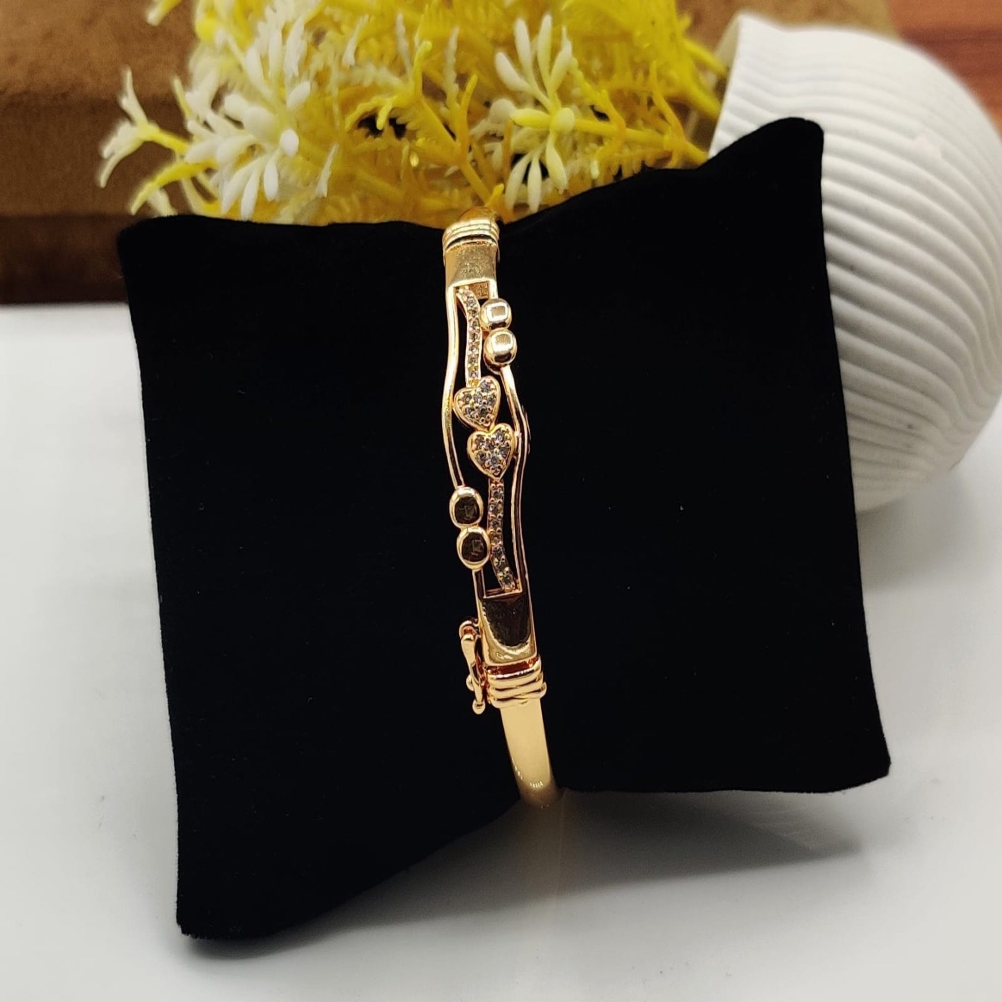 Karrat Heart Bracelet Lockable