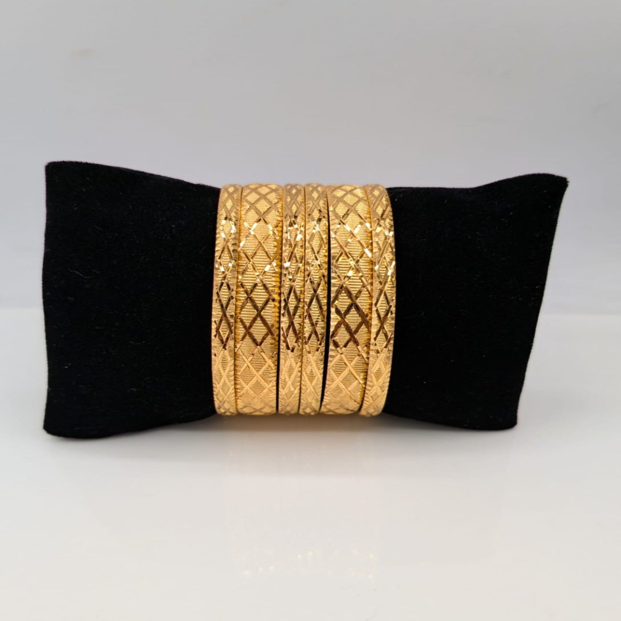 GP Graphic Design 6 Pc Bangles (FSB50)