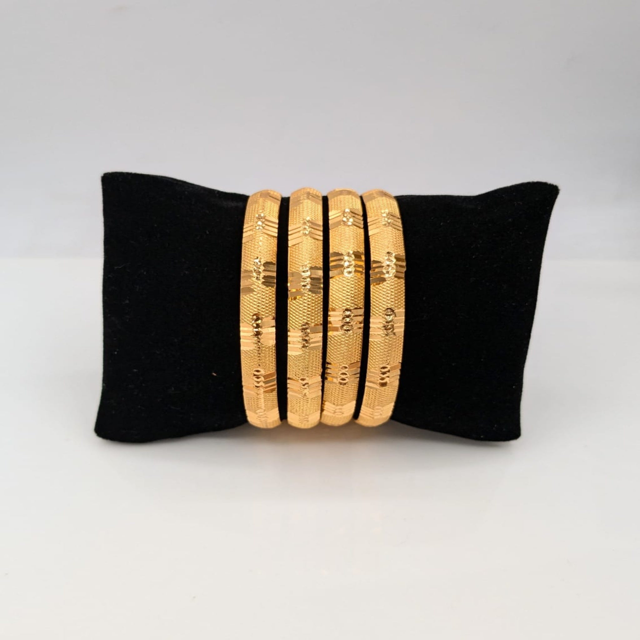 GP 4 Pcs Graphic Bangles (FSB52)