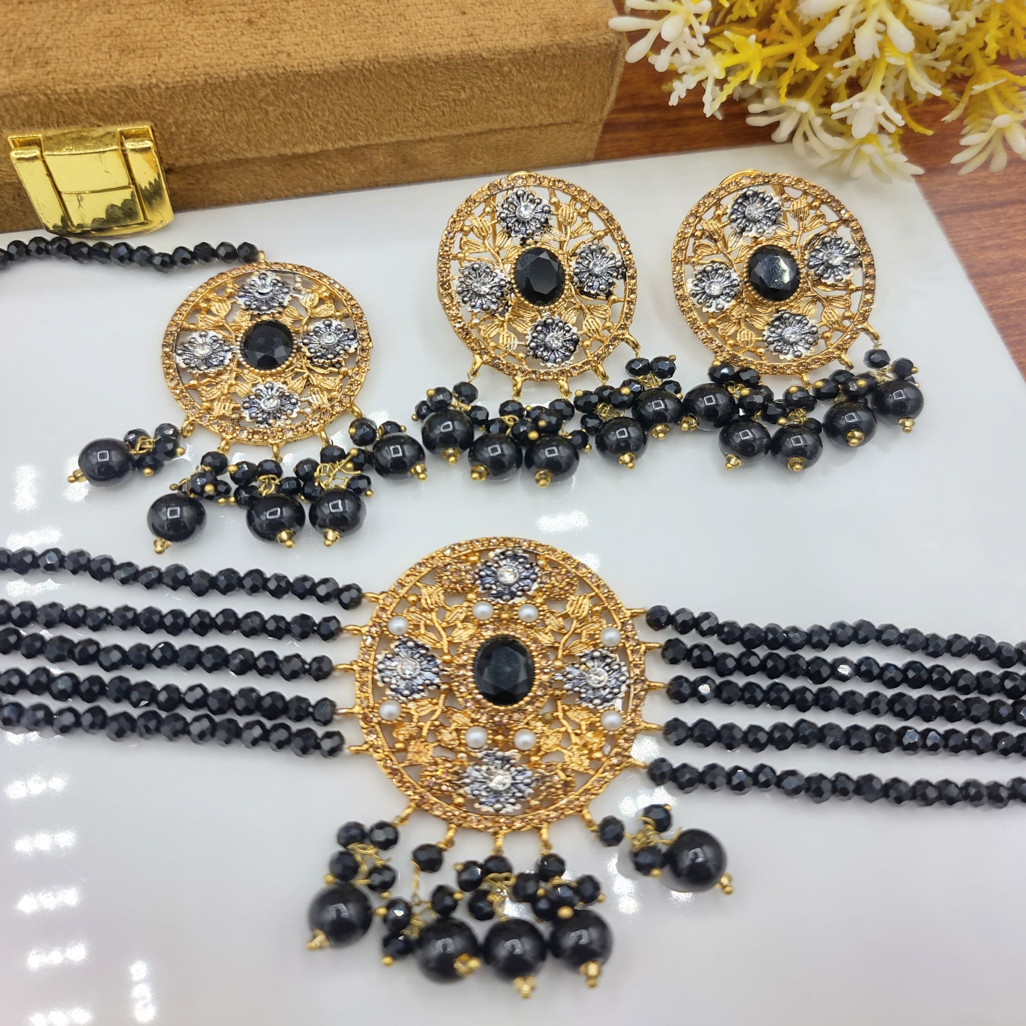 Kundan Round Necklace Choker (FDN77)