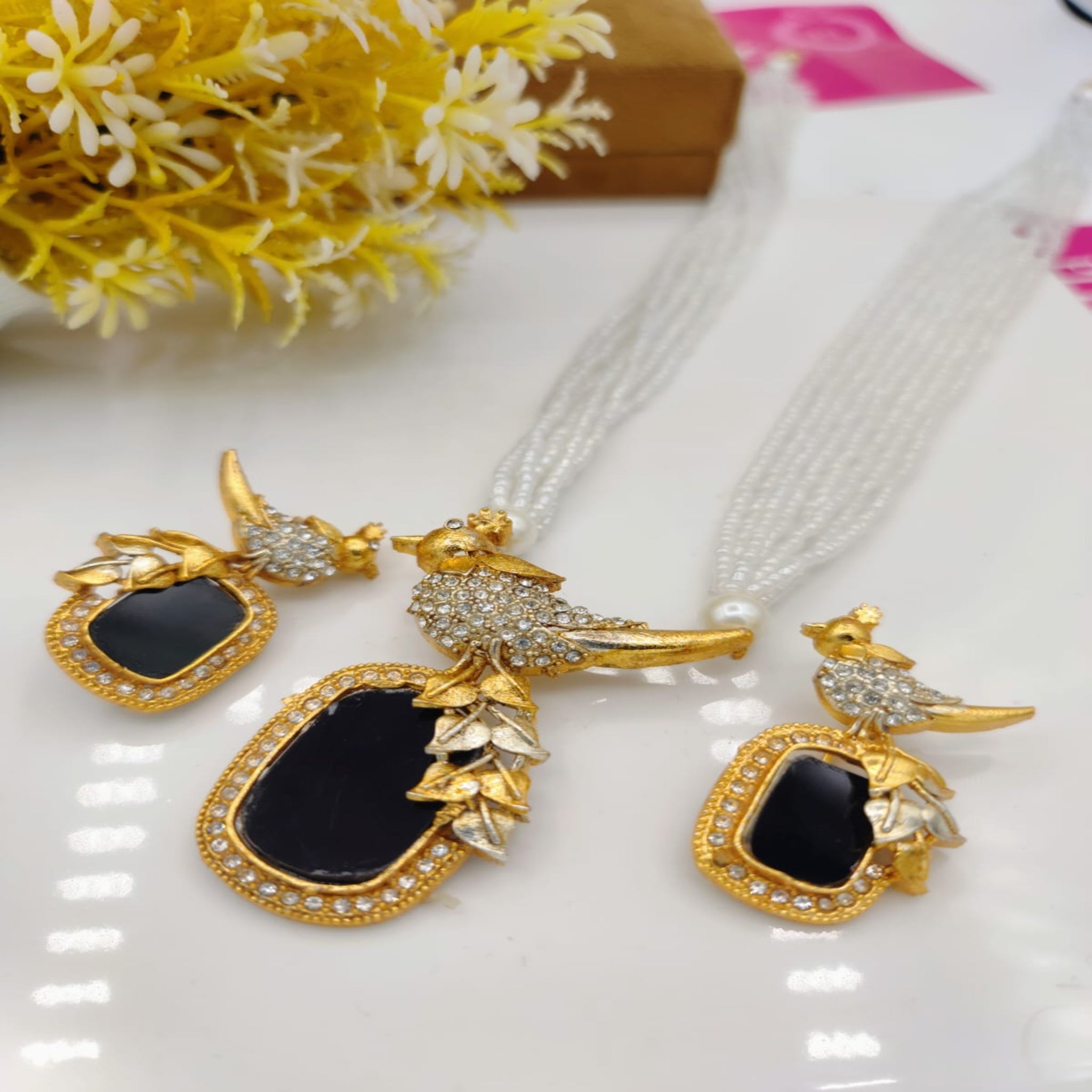 Pigeon Pearls Maala (FDL7)