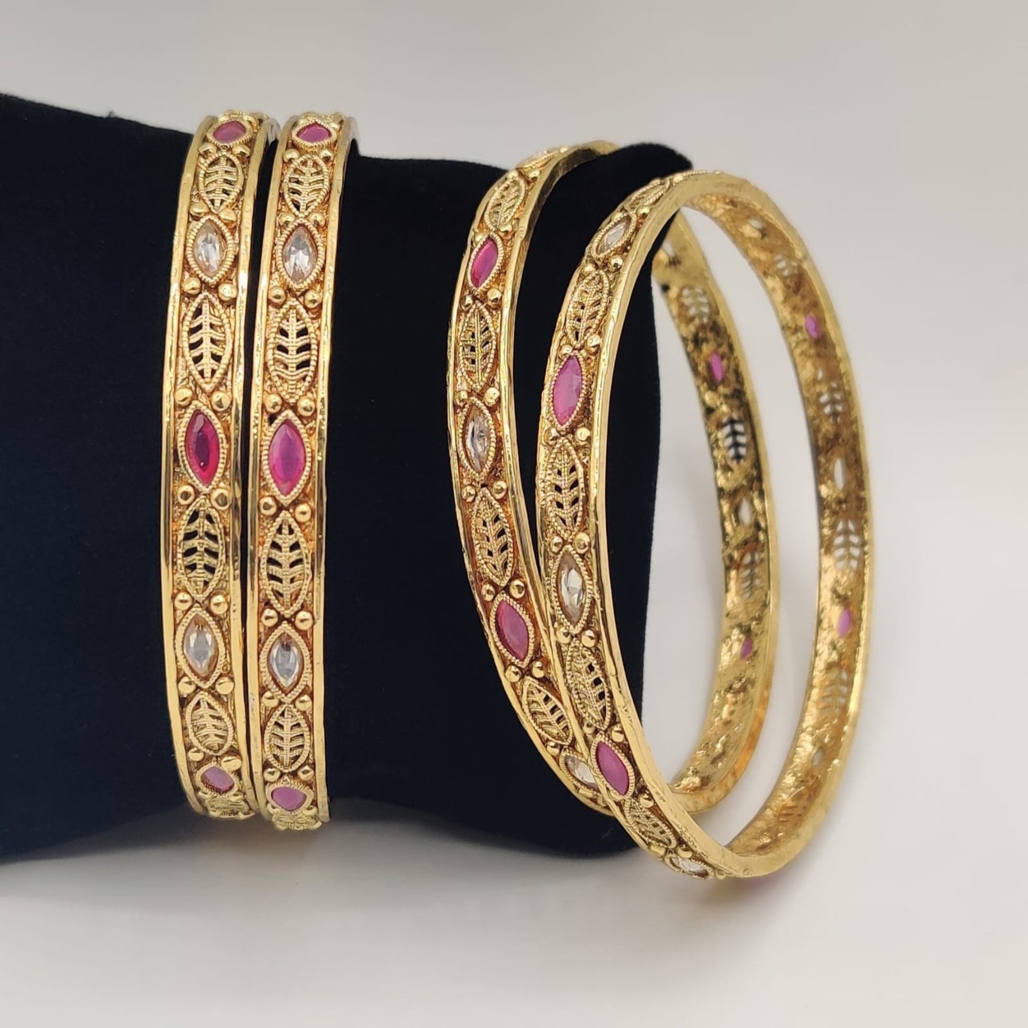 Ruby White 4 PC Rajwari Bangles (FSRB25)