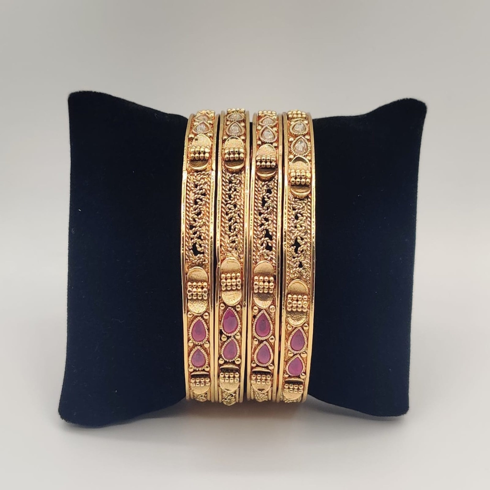 Rajwari 4 Pc Bangles (FSRB22)