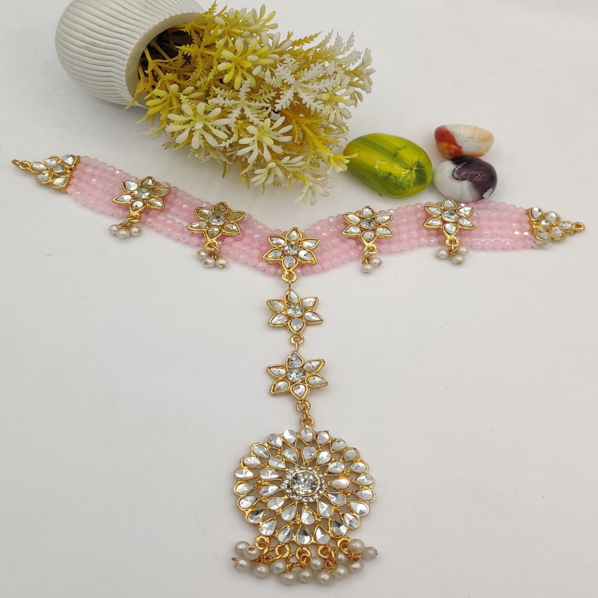 Elegant Pinkish Mathapatti