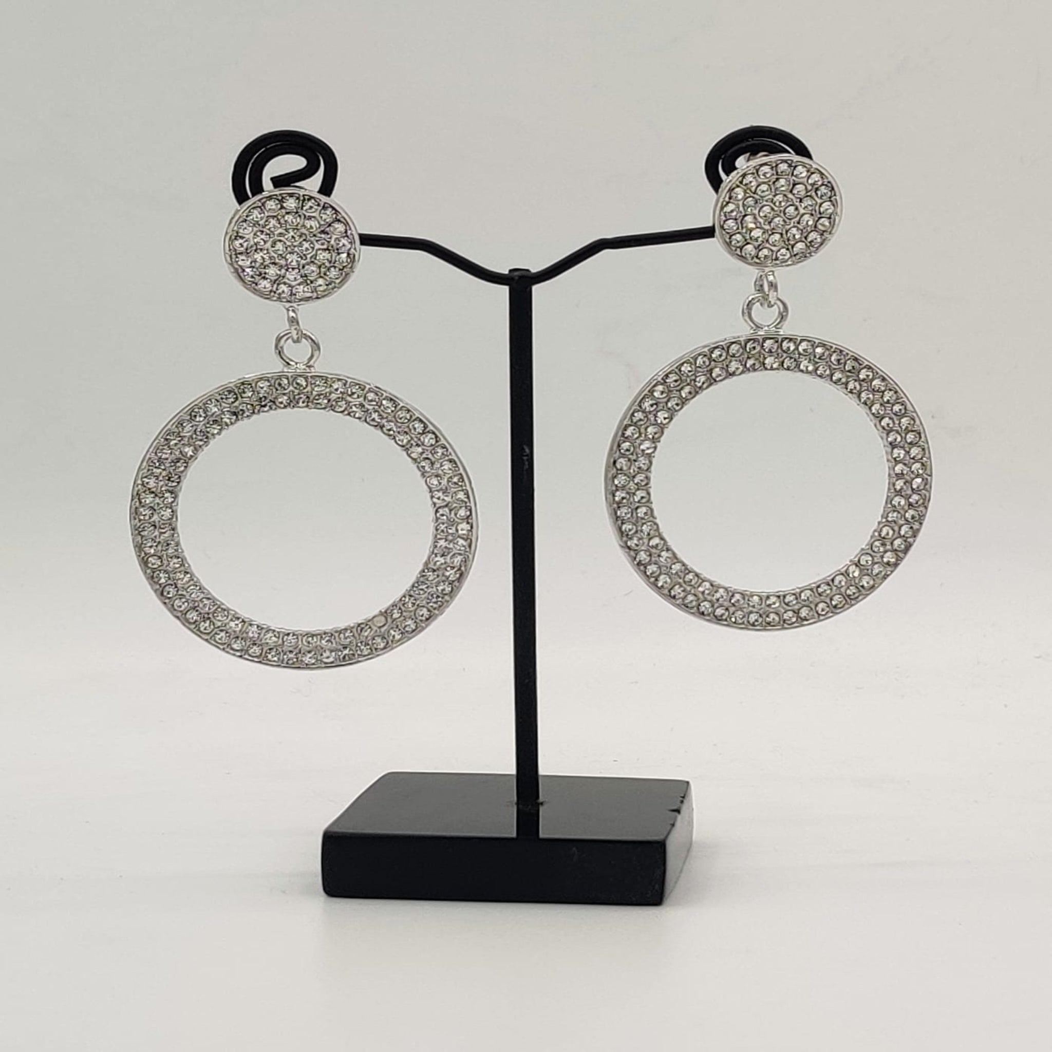 Round Ear Hoofs (FSE89)