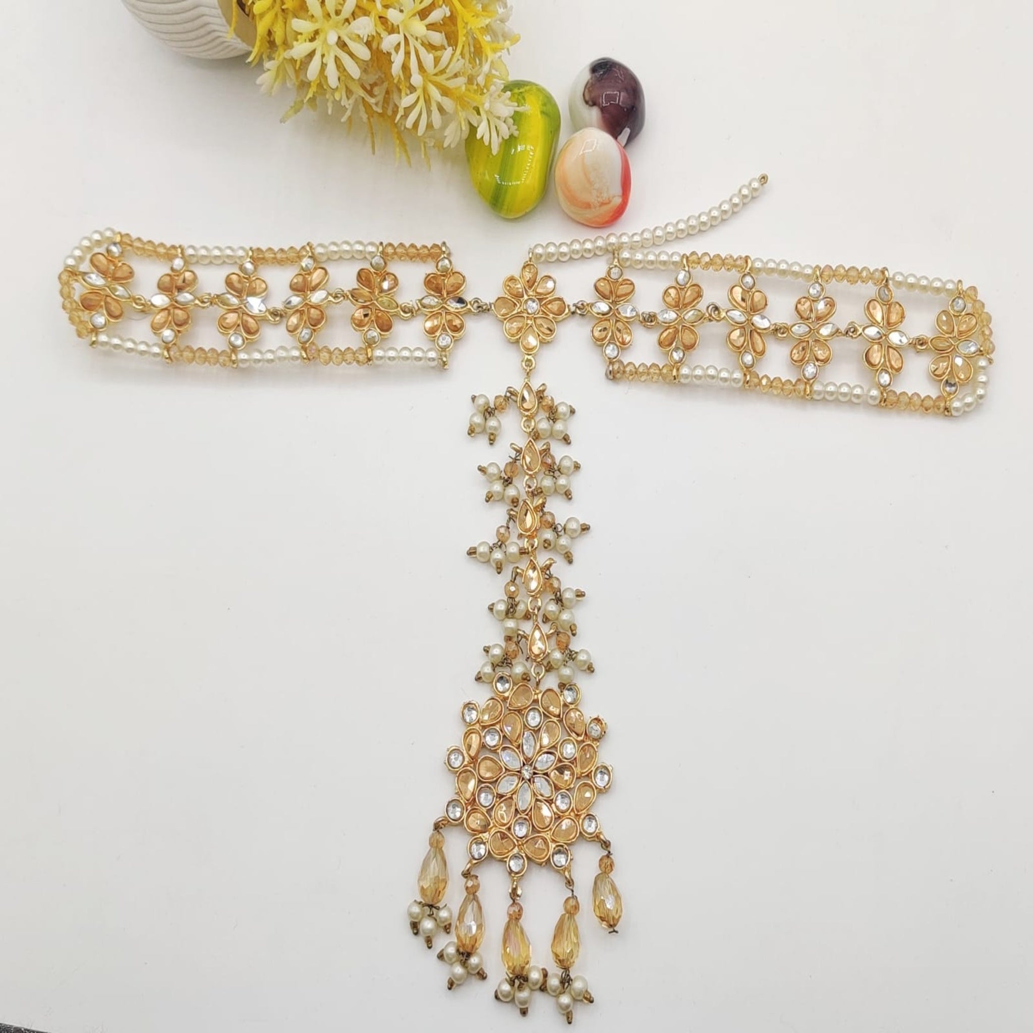 Kundan Golden Decent Mathapatti