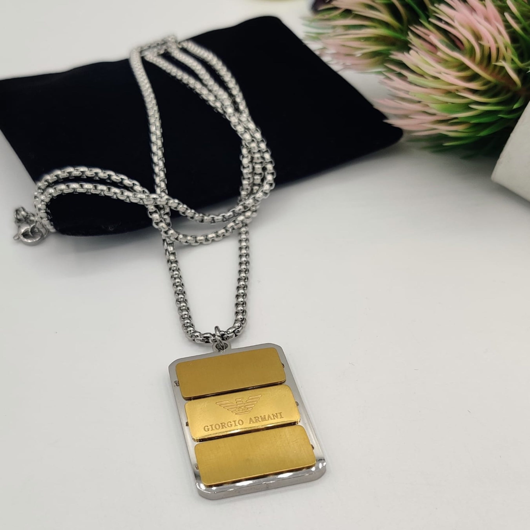 Giorgio Armani Golden Locket