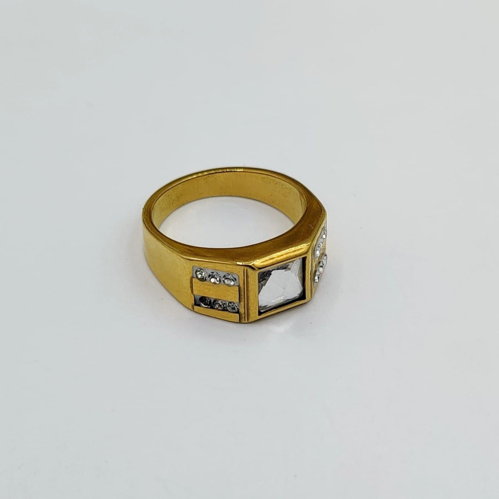 Golden Zircon Gents Ring