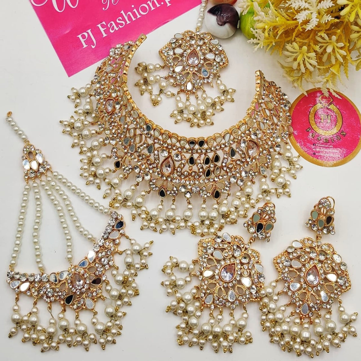 White Kundan Bridal Set (FDBN27)
