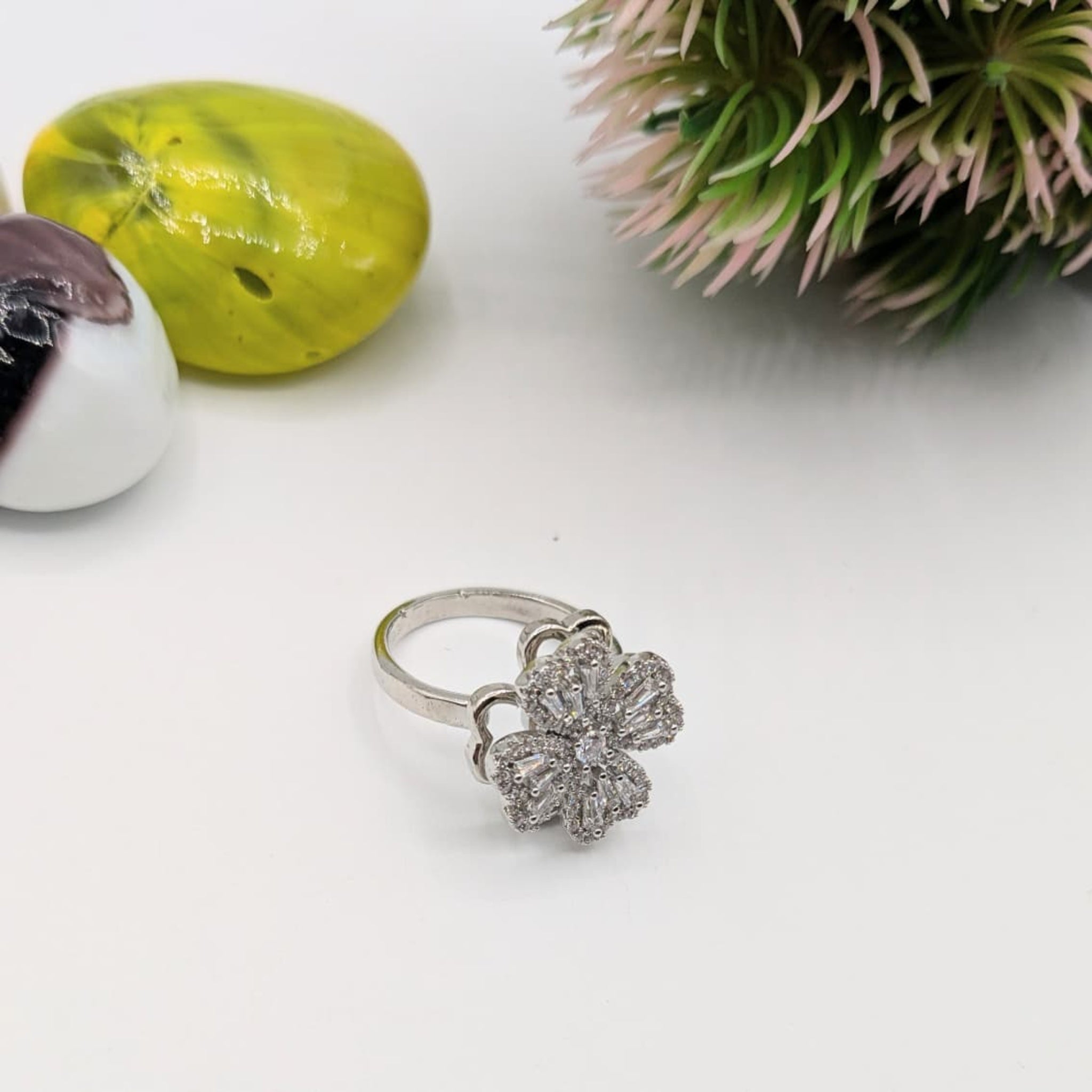 Spinner Flower Silver Ring (FSR88)