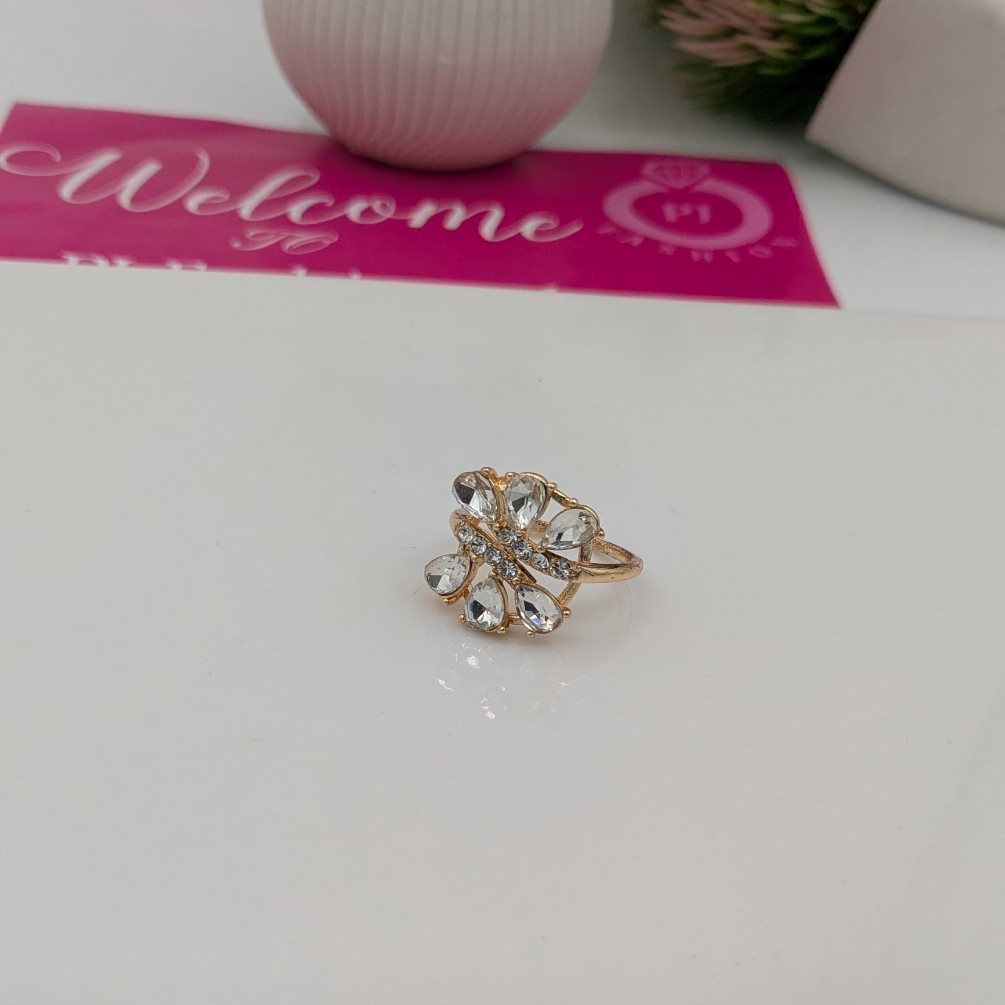 Zircon Elegant Ring (FSR91)