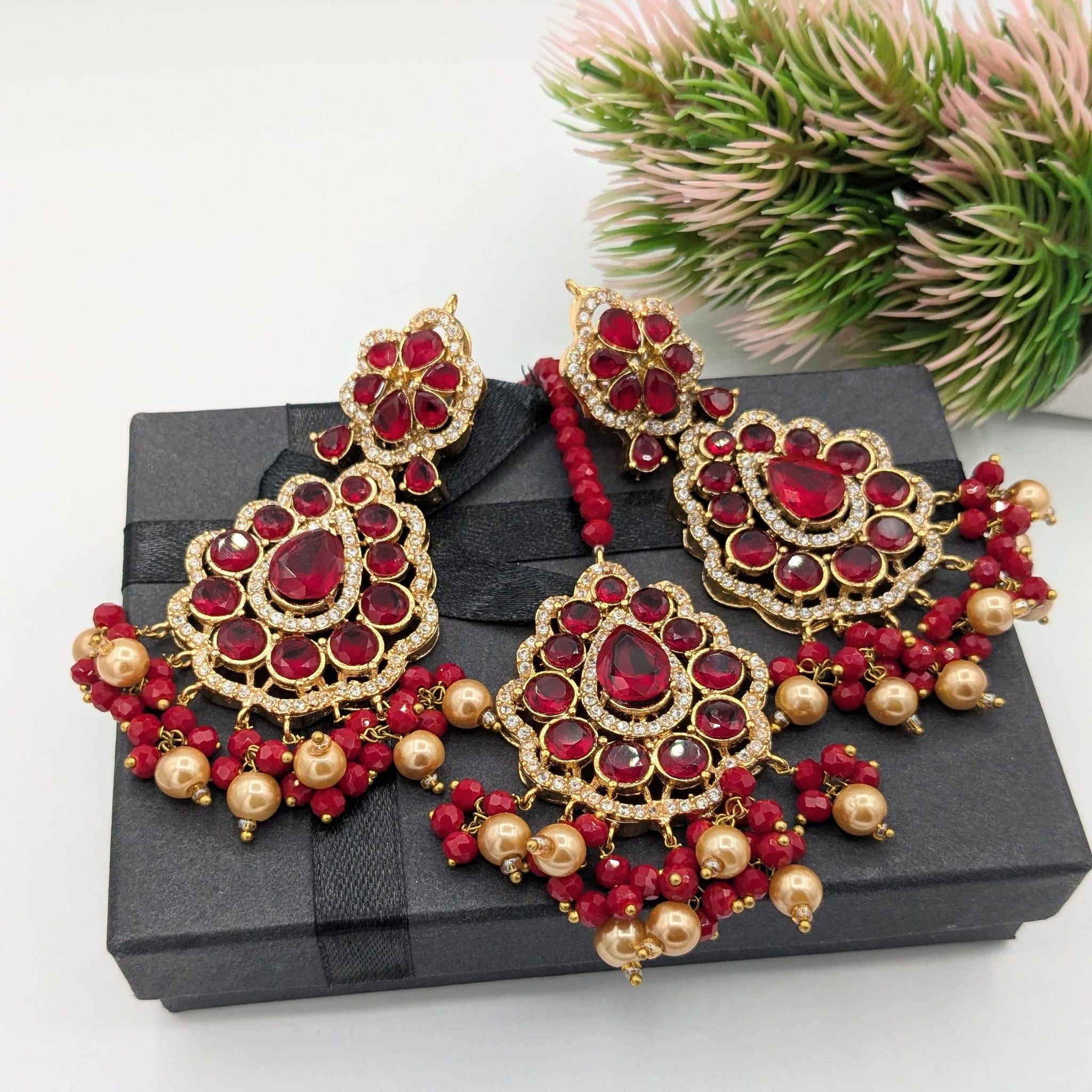 Zircon Red Bindia Set
