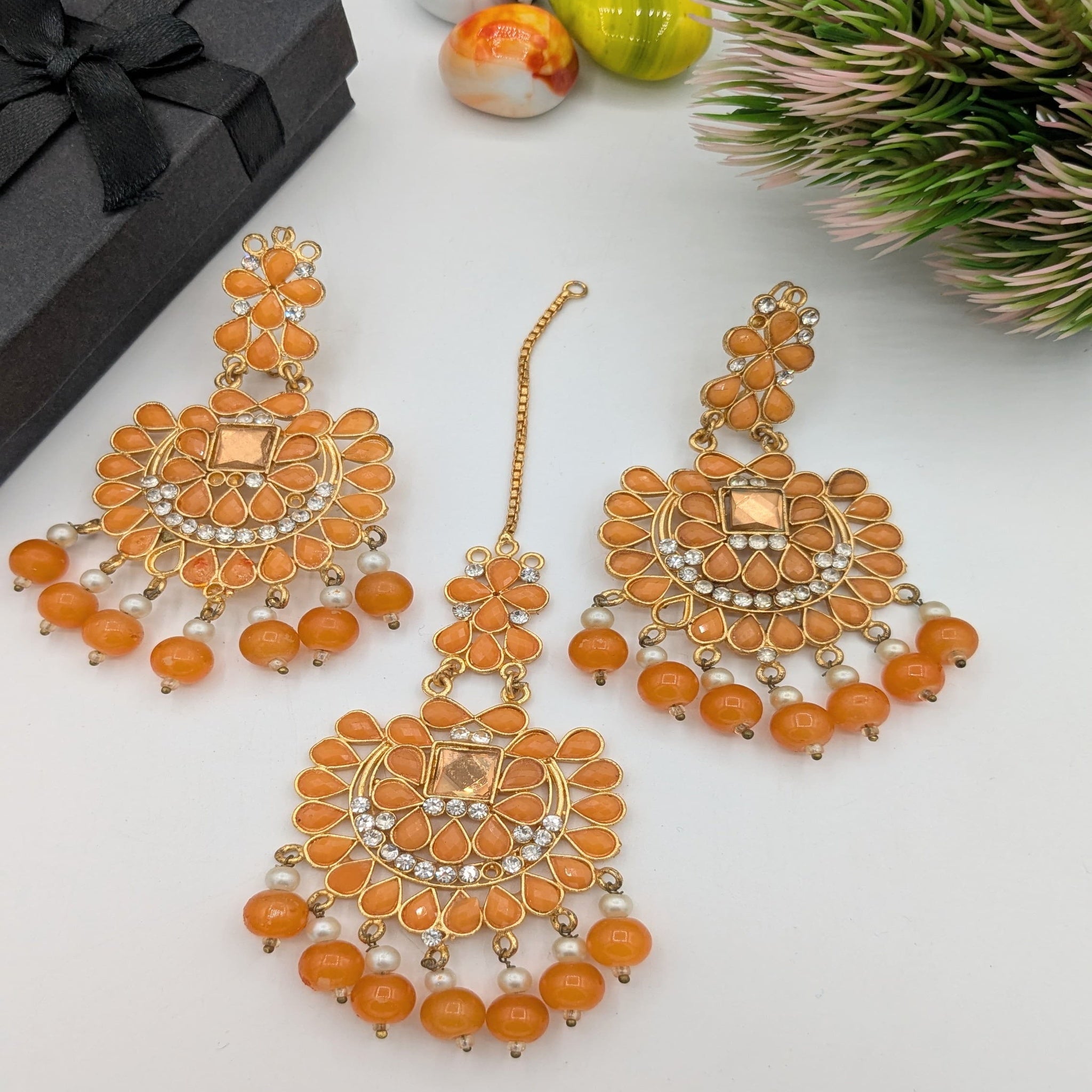 Elegant Bindia Set