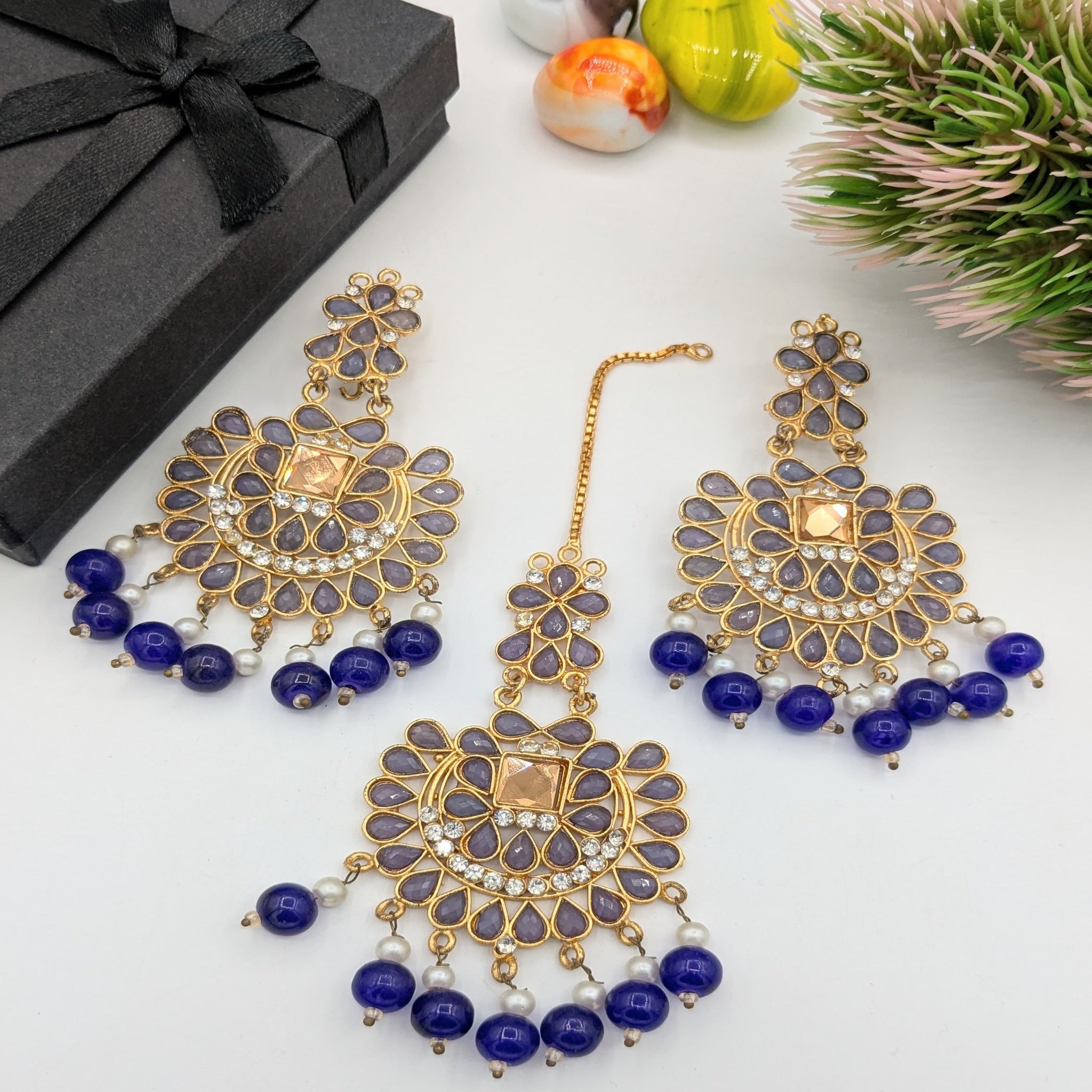 Elegant Bindia Set