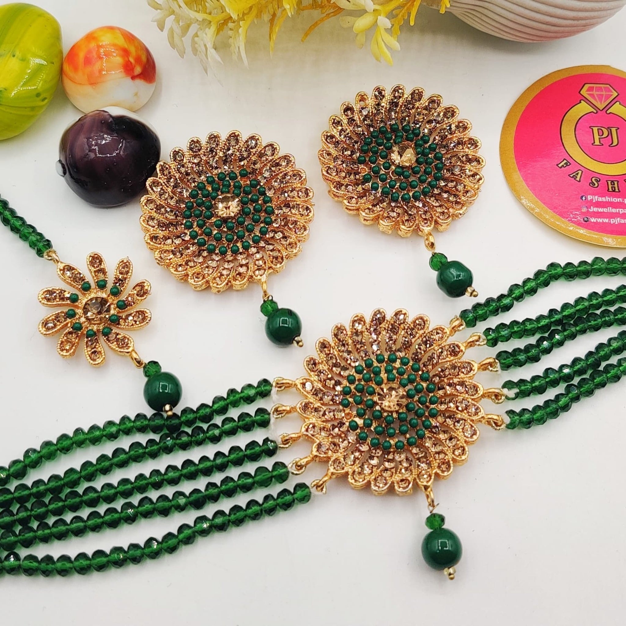 Golden Green Antique Choker Necklace Set (FDN105)