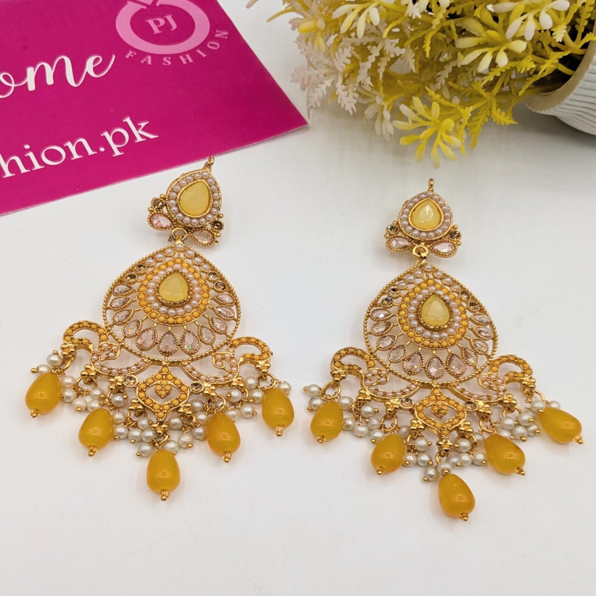 Elegant Yellow Ear Rings (FSE153)